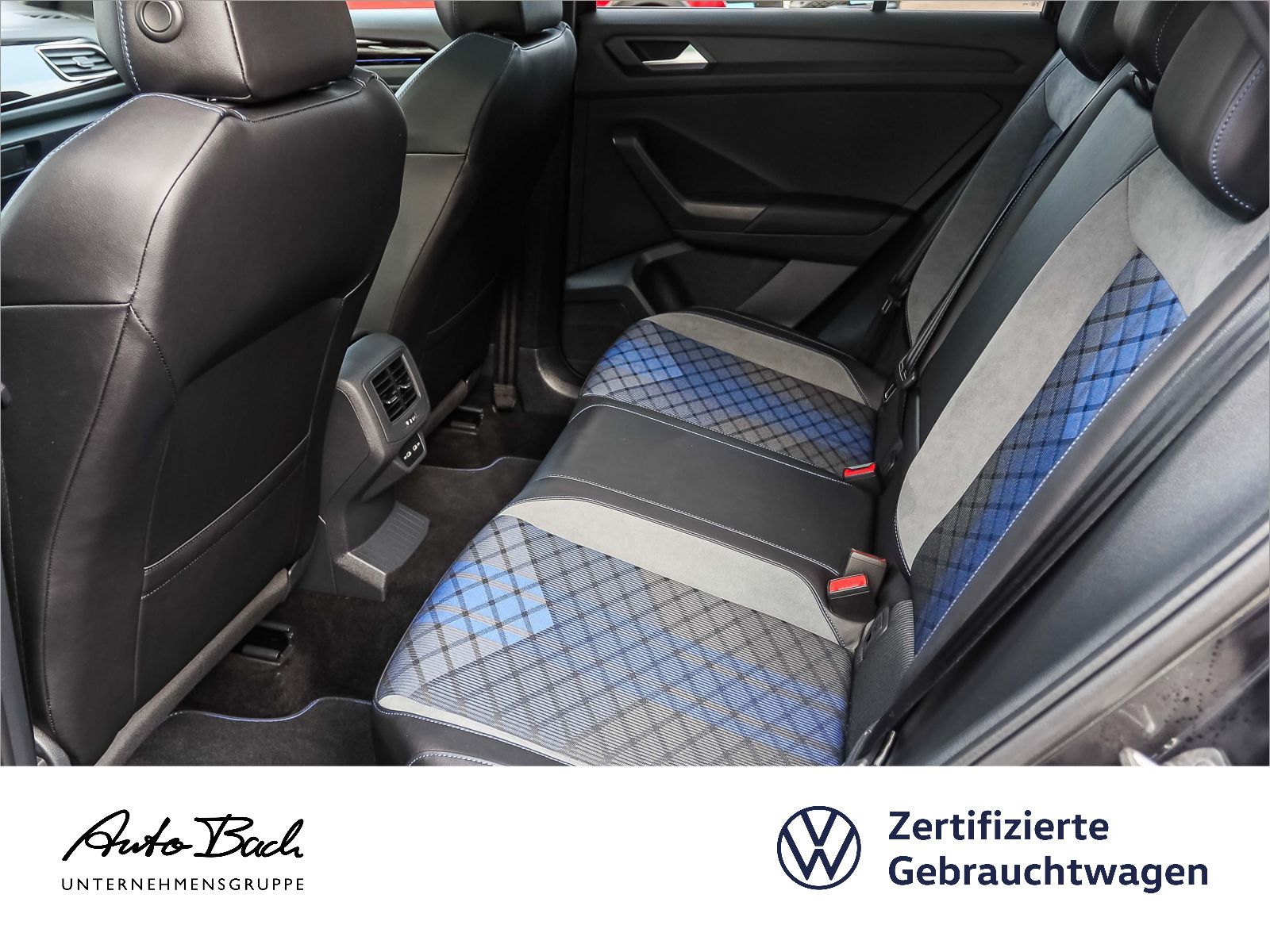 Volkswagen T-Roc R 2.0 TSI 4M - Samsaru's Car Outlet