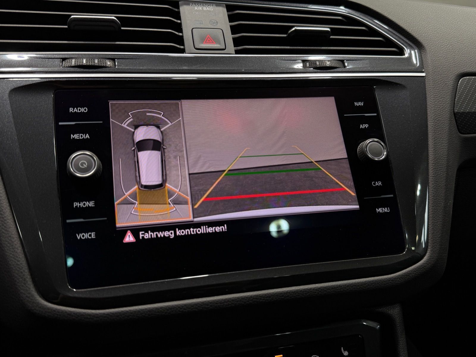 Volkswagen Tiguan R-Line 1.4 TSI eHybrid - Samsaru's Car Outlet