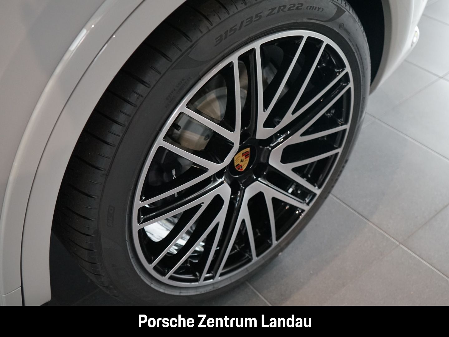 Porsche Cayenne E-Hybrid Burmester InnoDrive Head-Up