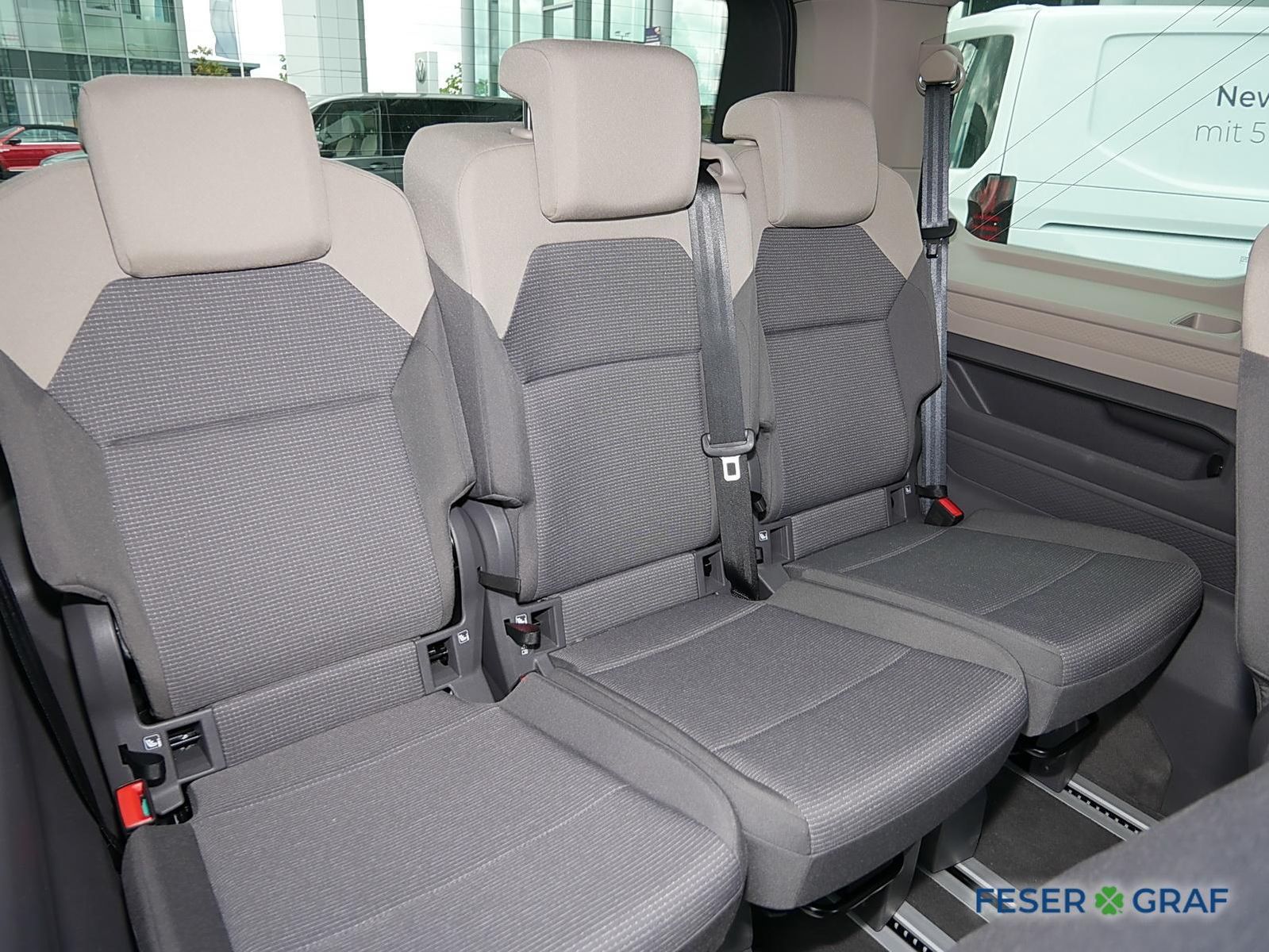 Volkswagen T7 Multivan 2.0 l 110 kW TDI - Samsaru's Car Outlet