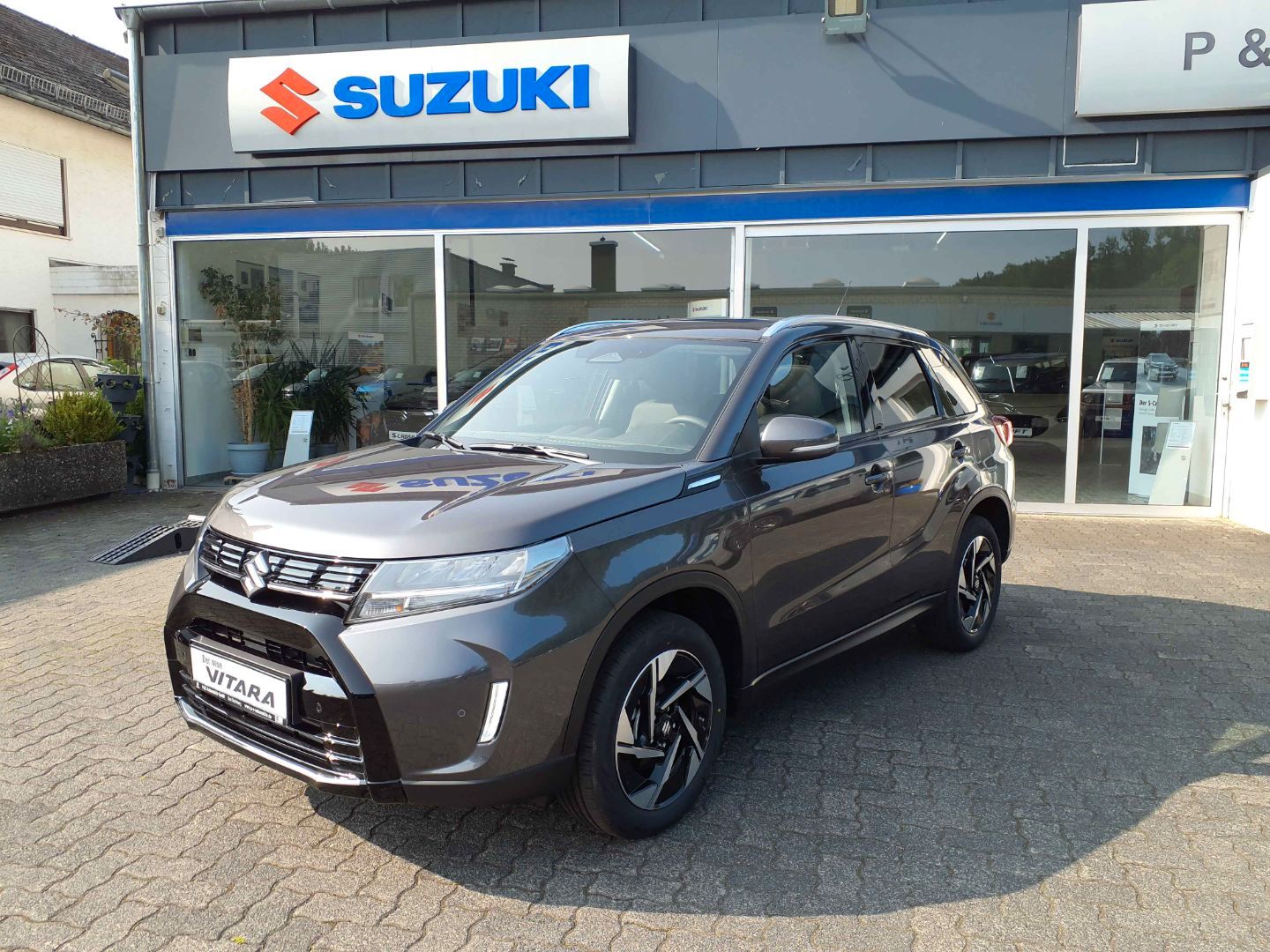 Suzuki Vitara 1.4 4x4 Comfort+ - Samsaru's Car Outlet