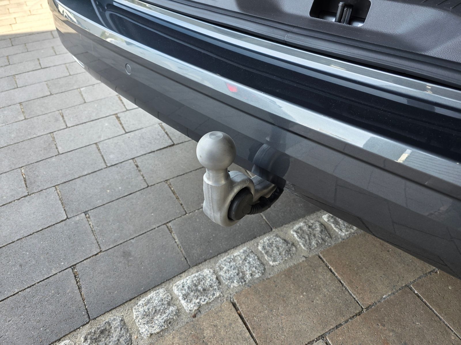 Volkswagen T7 Multivan 2.0 TDI DSG Lang - Samsaru's Car Outlet