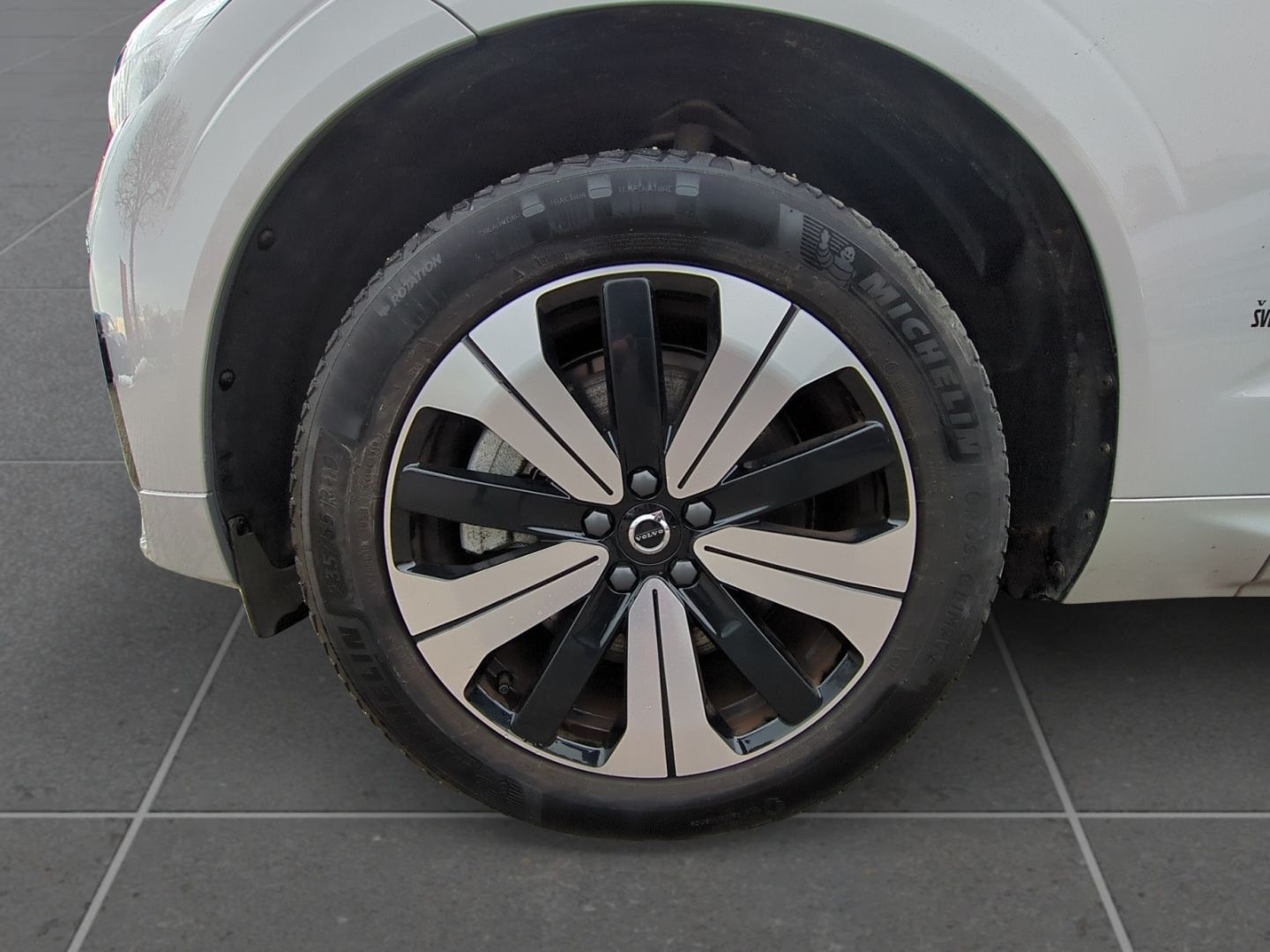 Volvo XC60 Plus Dark Recharge Plug-In Hybrid AWD T6 St