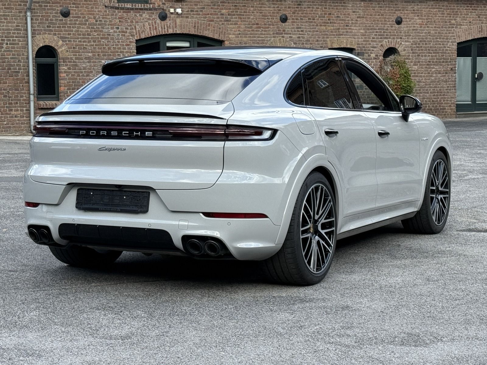 Porsche Cayenne  E-Hybrid Coupe SPORTDESIGN-ABGAS*22 TUR