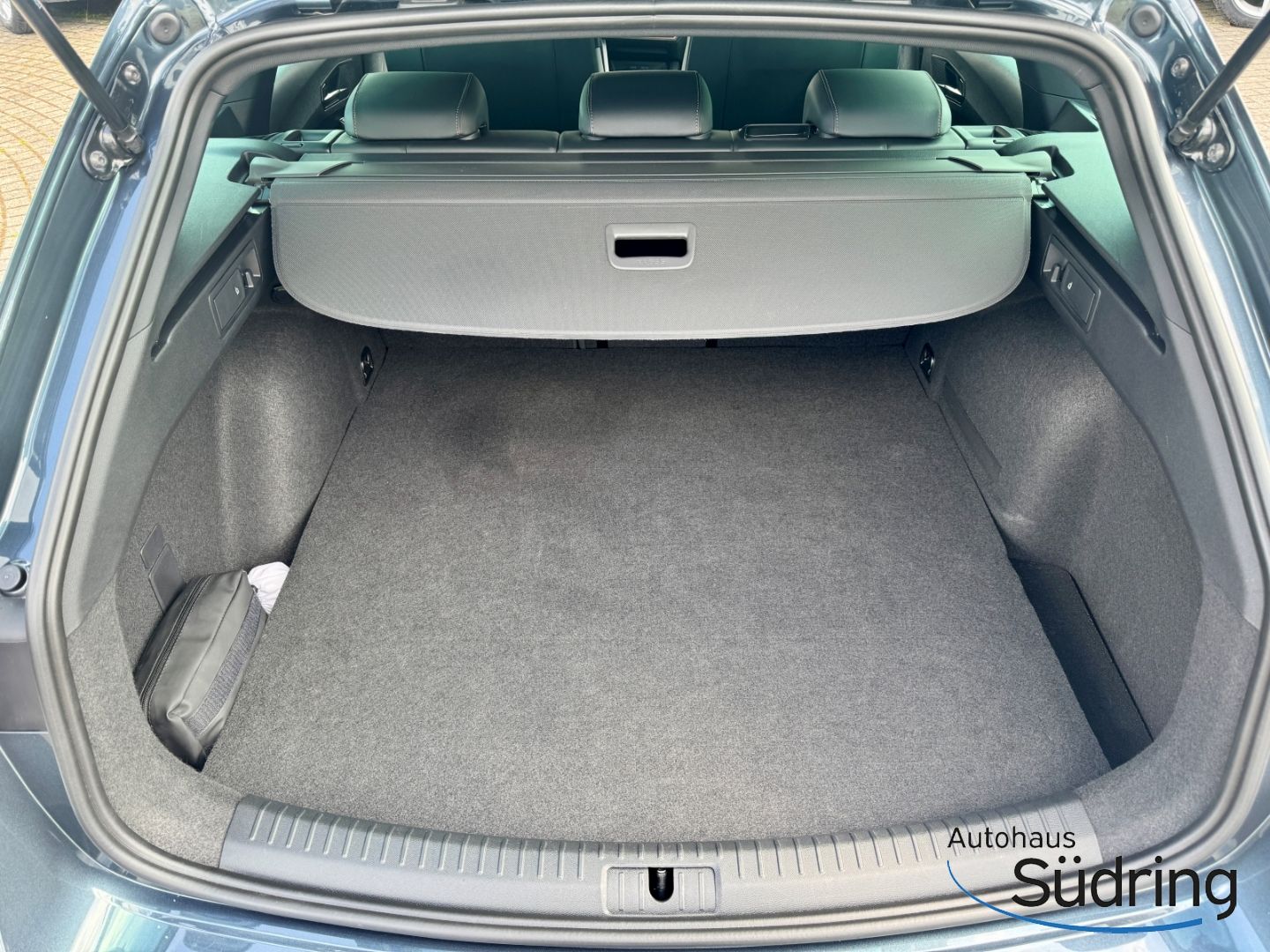 Cupra Leon Sportstourer 1.4 TSI Hybrid DSG - Samsaru's Car Outlet