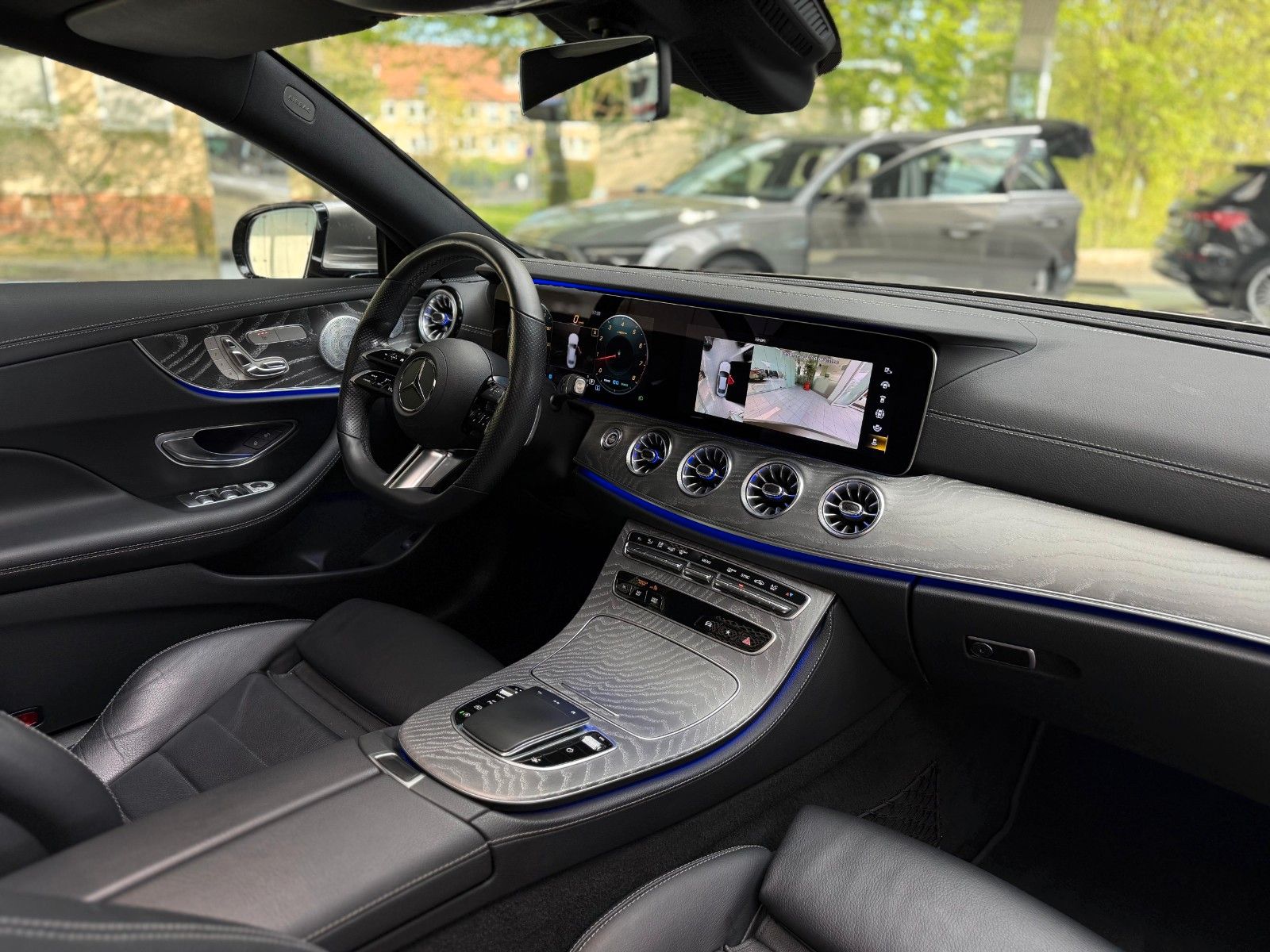 Mercedes-Benz E 300 Coupe AMG - Samsaru's Car Outlet
