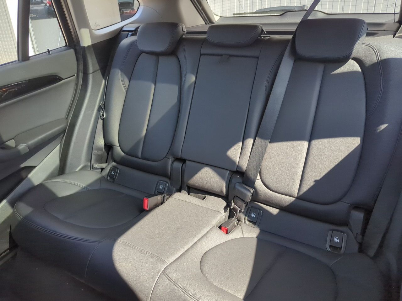 BMW X1 xDrive25e Advantage - Samsaru's Car Outlet