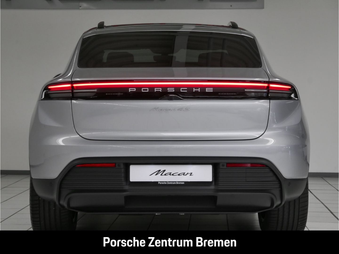 Porsche Macan 4S - Samsaru's Car Outlet