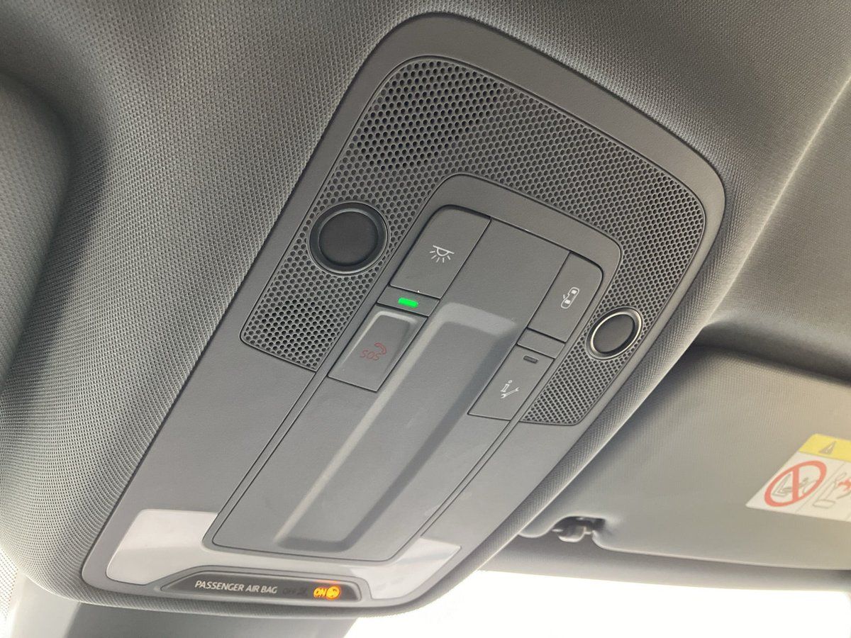 Audi A3 SPORTBACK 35 TFSI S-LINE +LED+SHZ+NAVI+TEMPO+