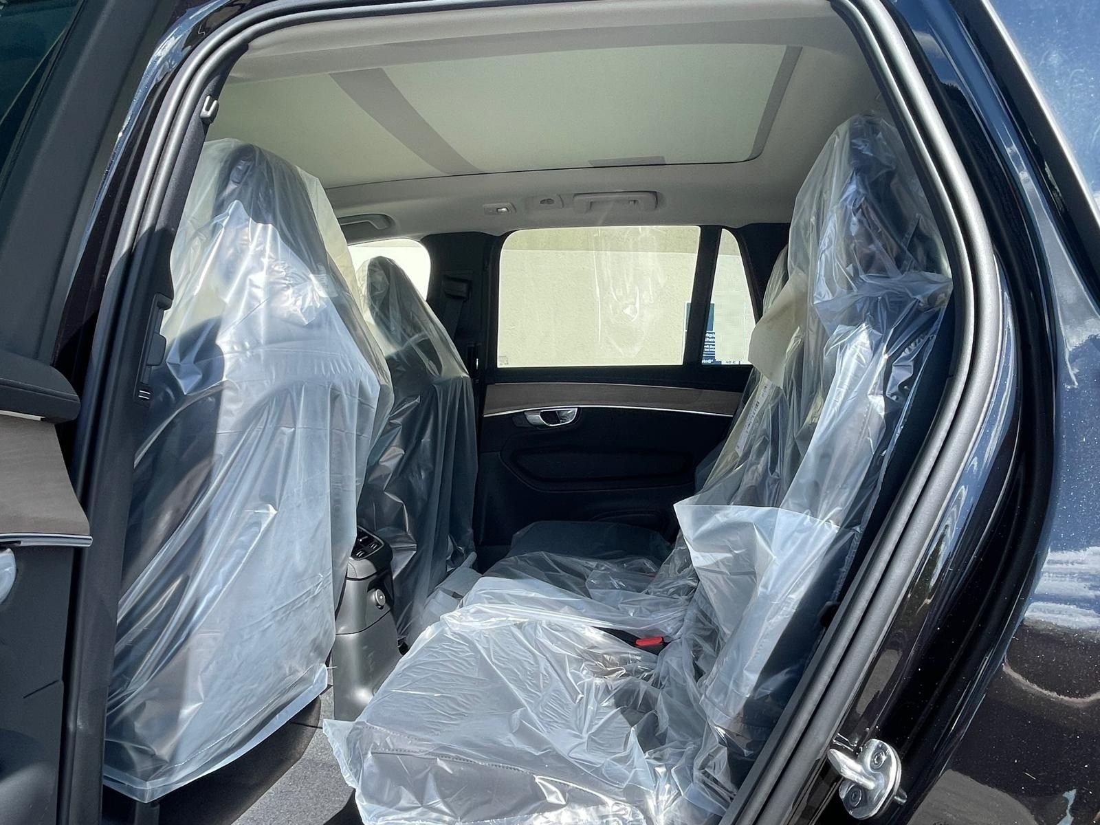 Volvo XC 90 T8 PLUS AWD - Samsaru's Car Outlet
