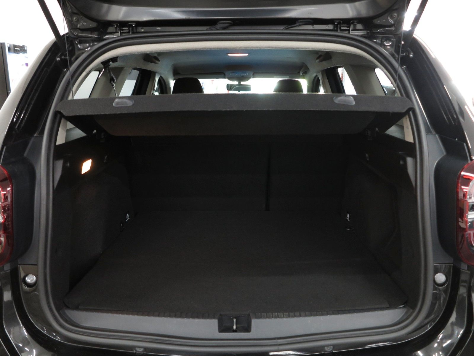 Dacia Duster II Prestige+ 4WD - Samsaru's Car Outlet