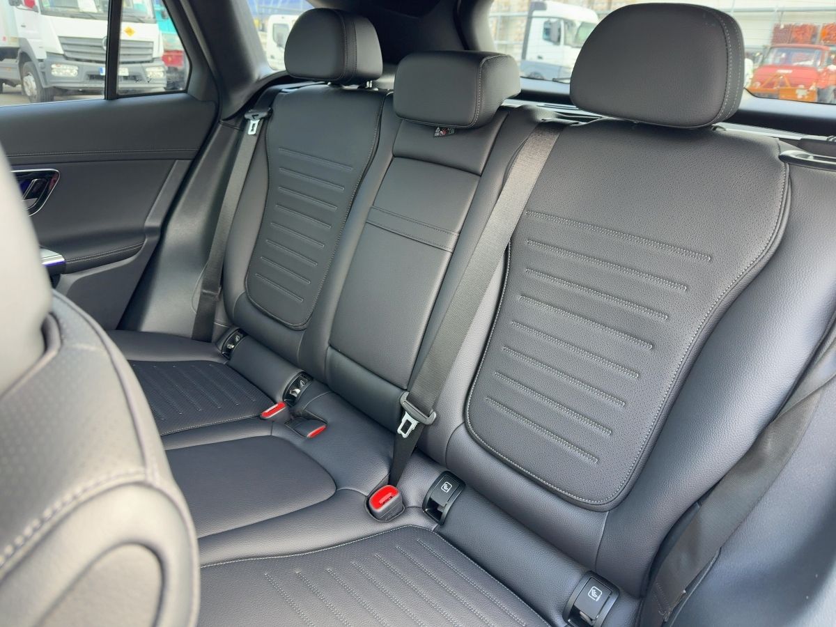 Mercedes-Benz GLC 300 d 4Matic AMG Line Premium - Samsaru's Car Outlet