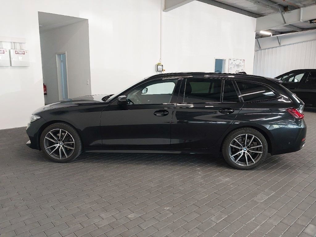 BMW 320d xDrive - Samsaru's Car Outlet