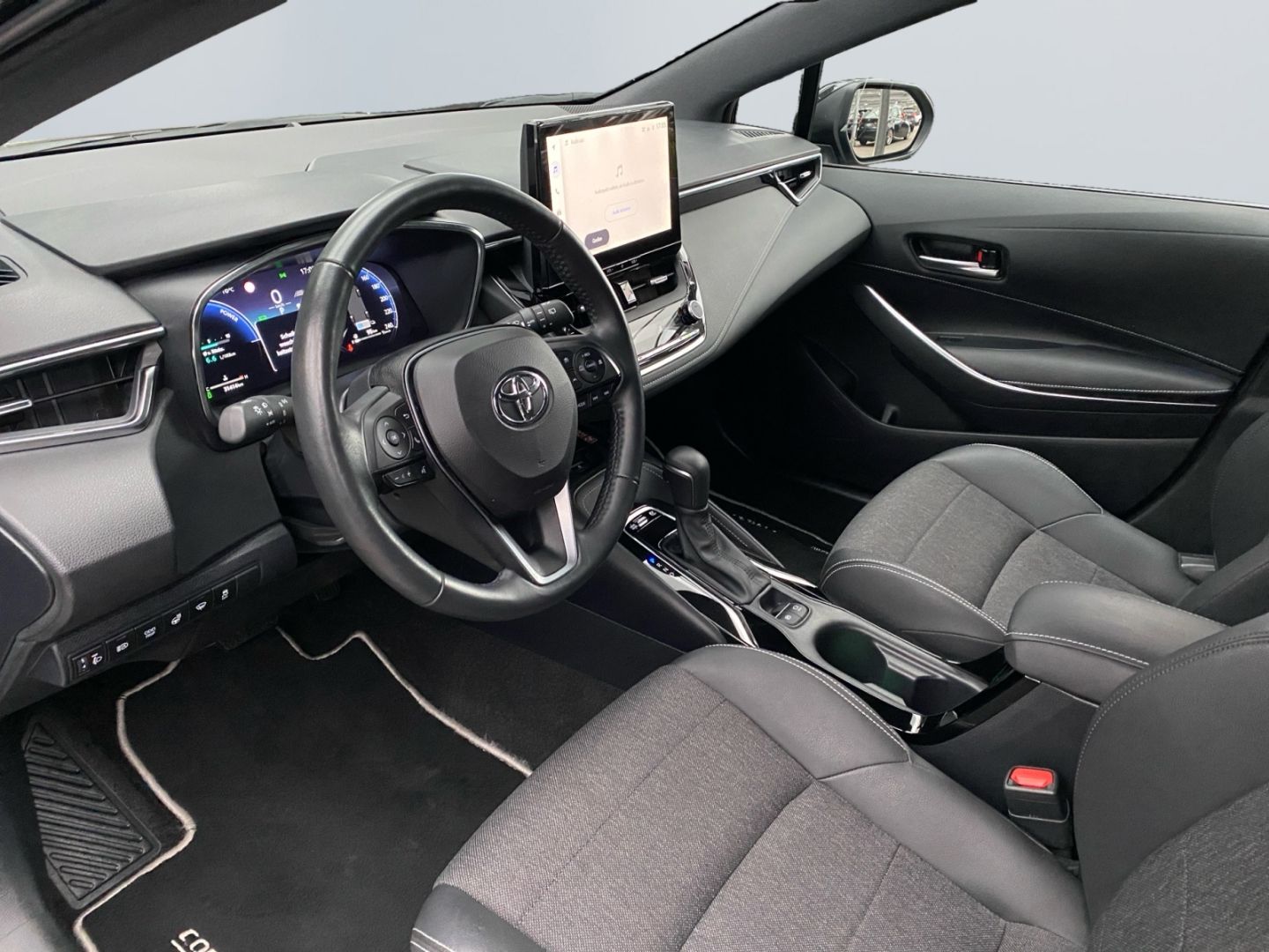 Toyota Corolla 1.8 Hybrid Team D *LED*ACC*Cam*SHZ*PDC*