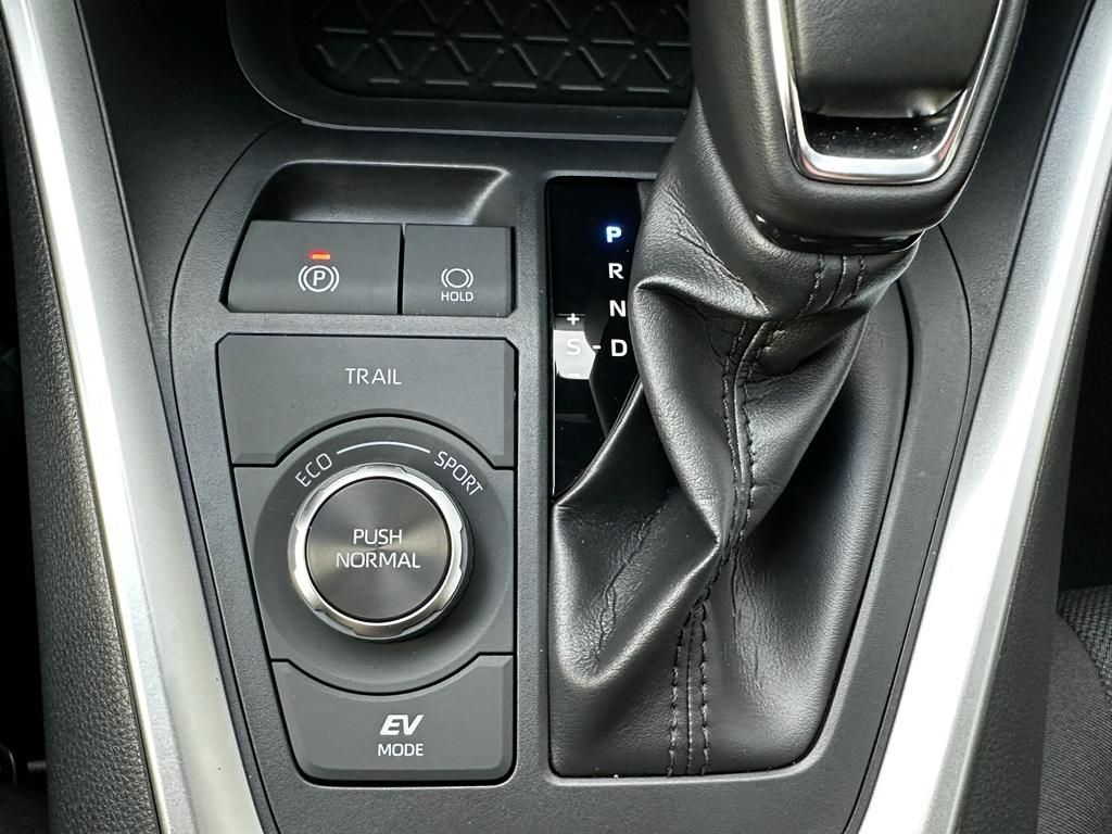 Toyota RAV 4 2.5 Hybrid CVT 4x4 Active Navi LED PDC e.H