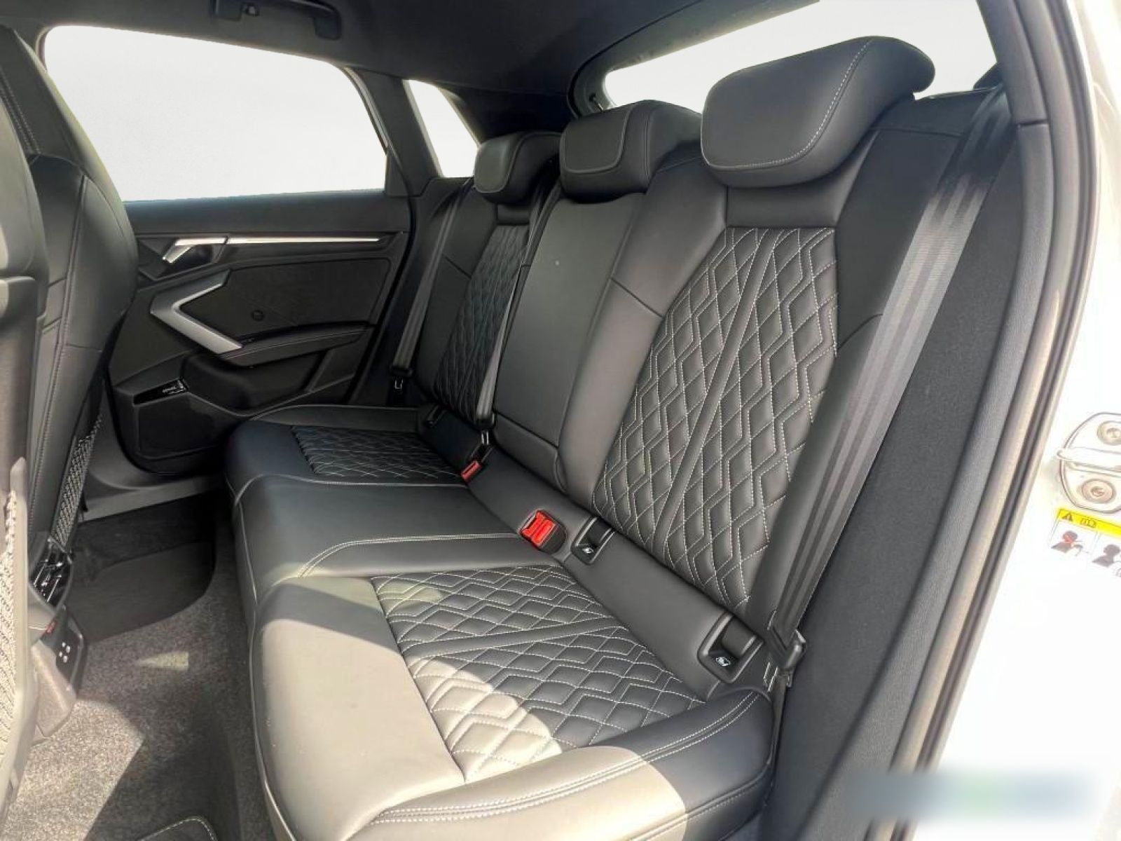 Audi A3 allstreet 35 TDI S tronic - Samsaru's Car Outlet