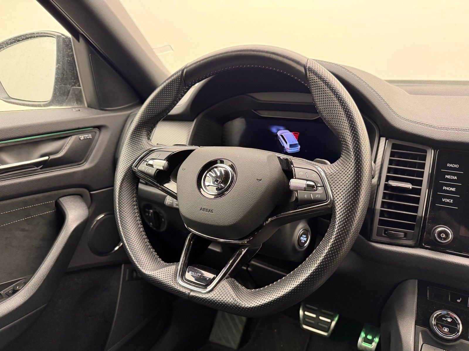 Skoda Kodiaq TDI DSG 4x4 Sportline BusinessKessy20AHK