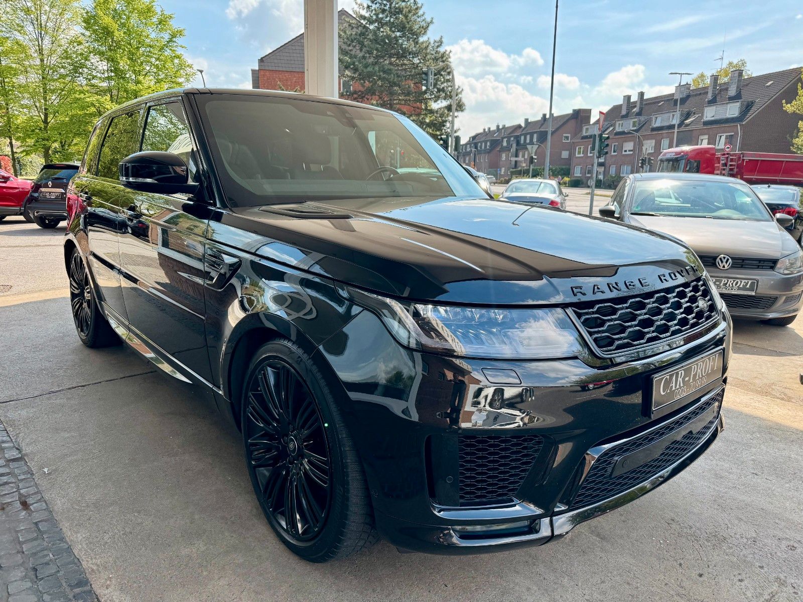 Range Rover Sport HSE Dynamic - Samsaru's Car Outlet