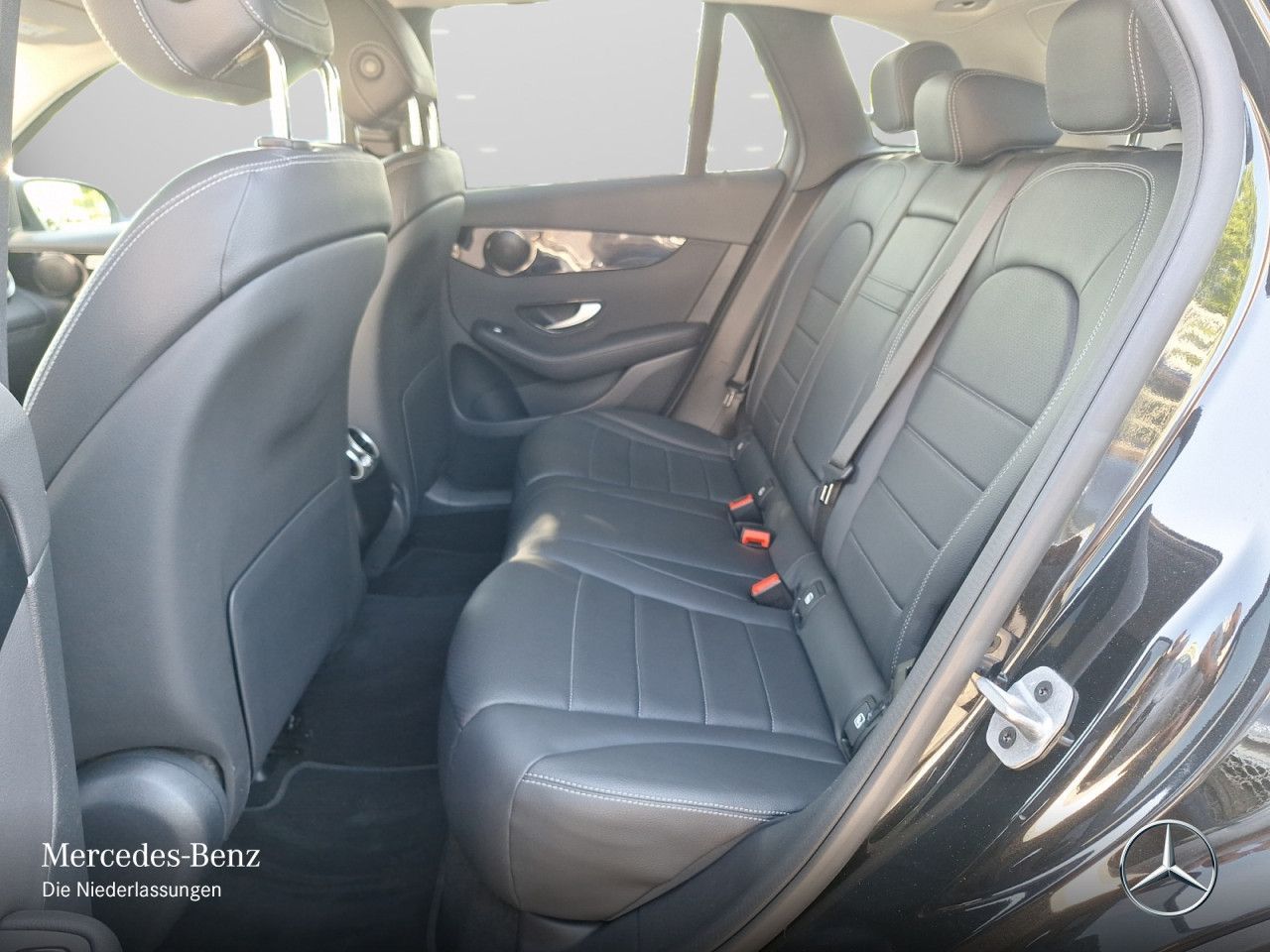 Mercedes-Benz GLC 300 de 4M - Samsaru's Car Outlet
