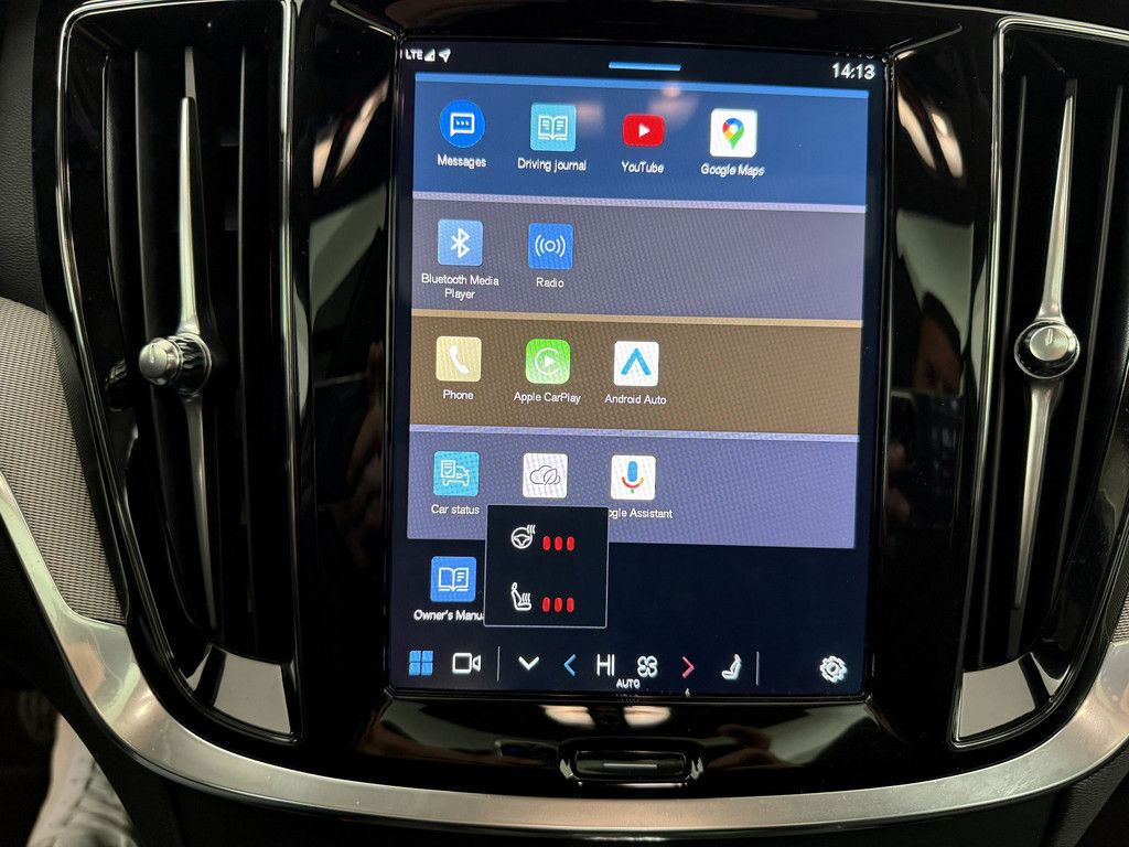 Volvo V60 T6 Plus Dark Recharge Plug-In Hybrid AWD