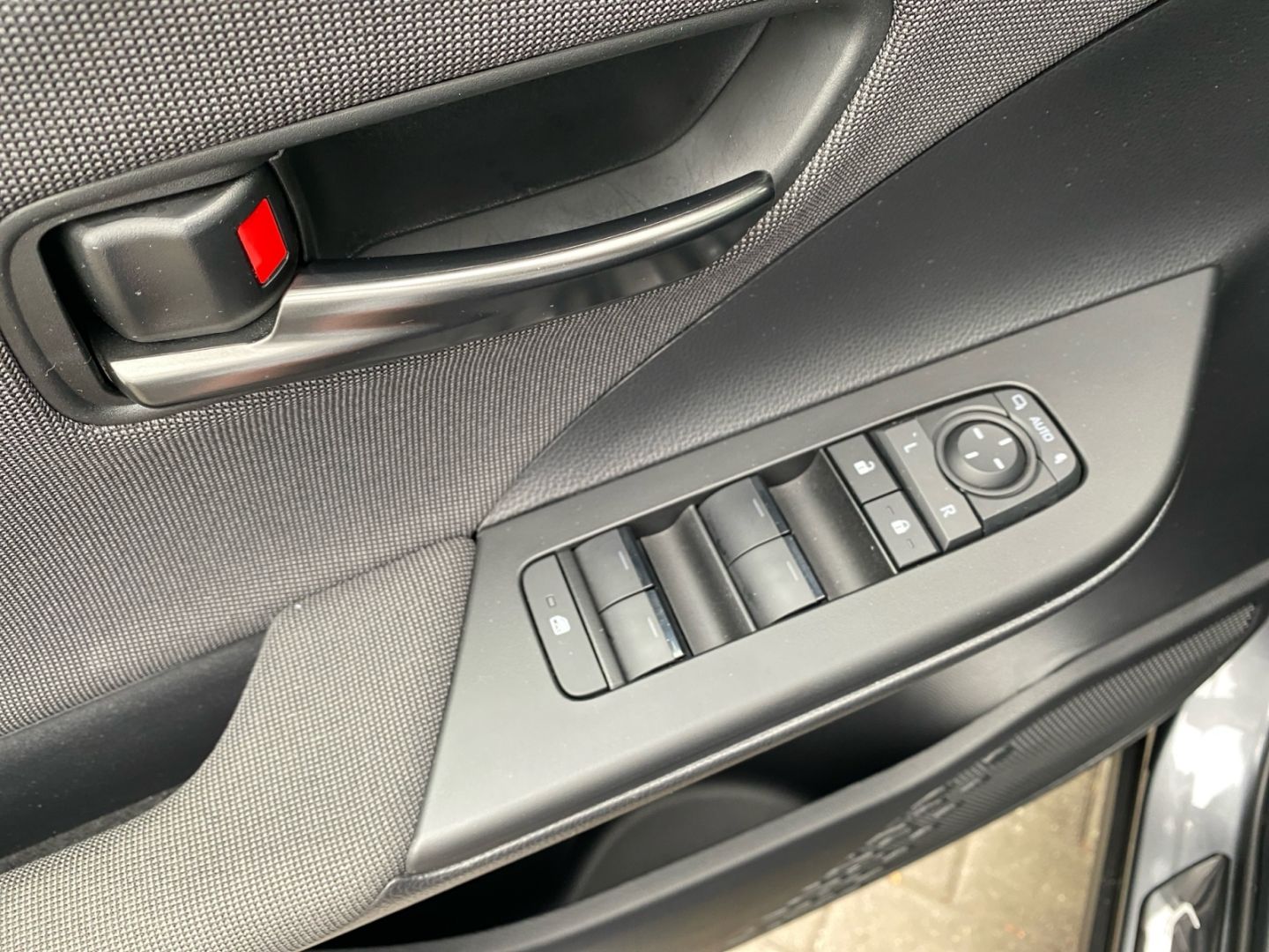 Toyota C-HR 1.8 Hybrid Teamplayer *LED*el Heck*CAM*SHZ*