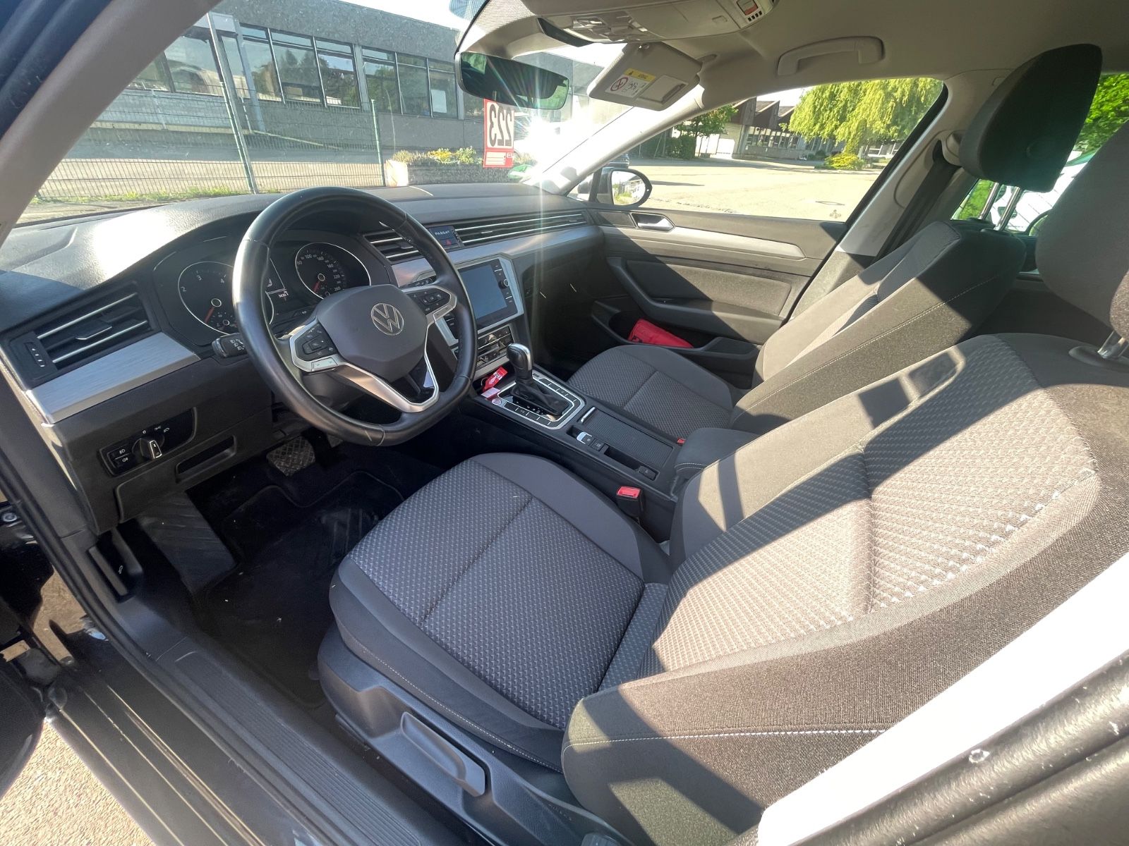 Volkswagen Passat Variant - Samsaru's Car Outlet