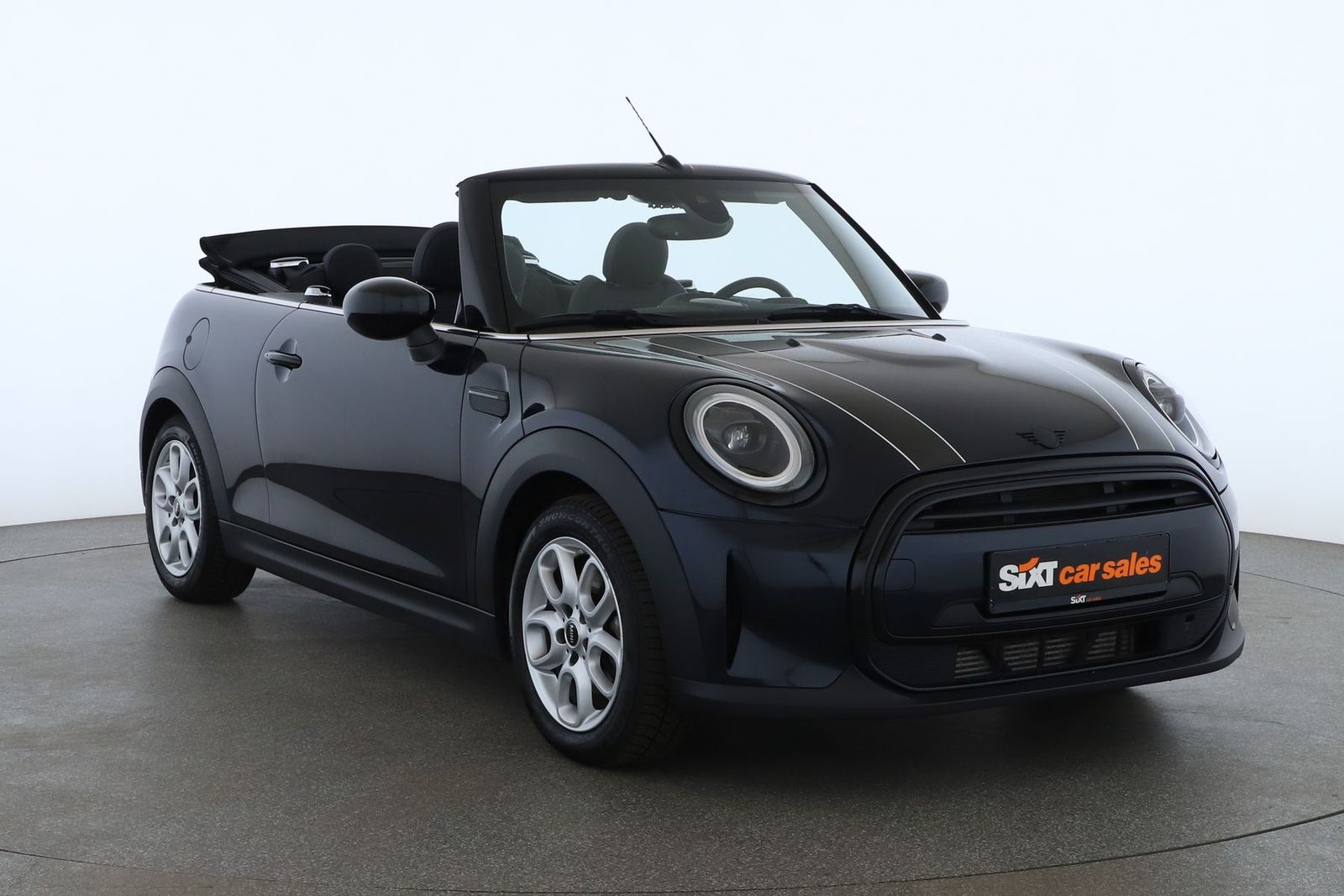 MINI Cooper Cab. Classic Trim - Samsaru's Car Outlet