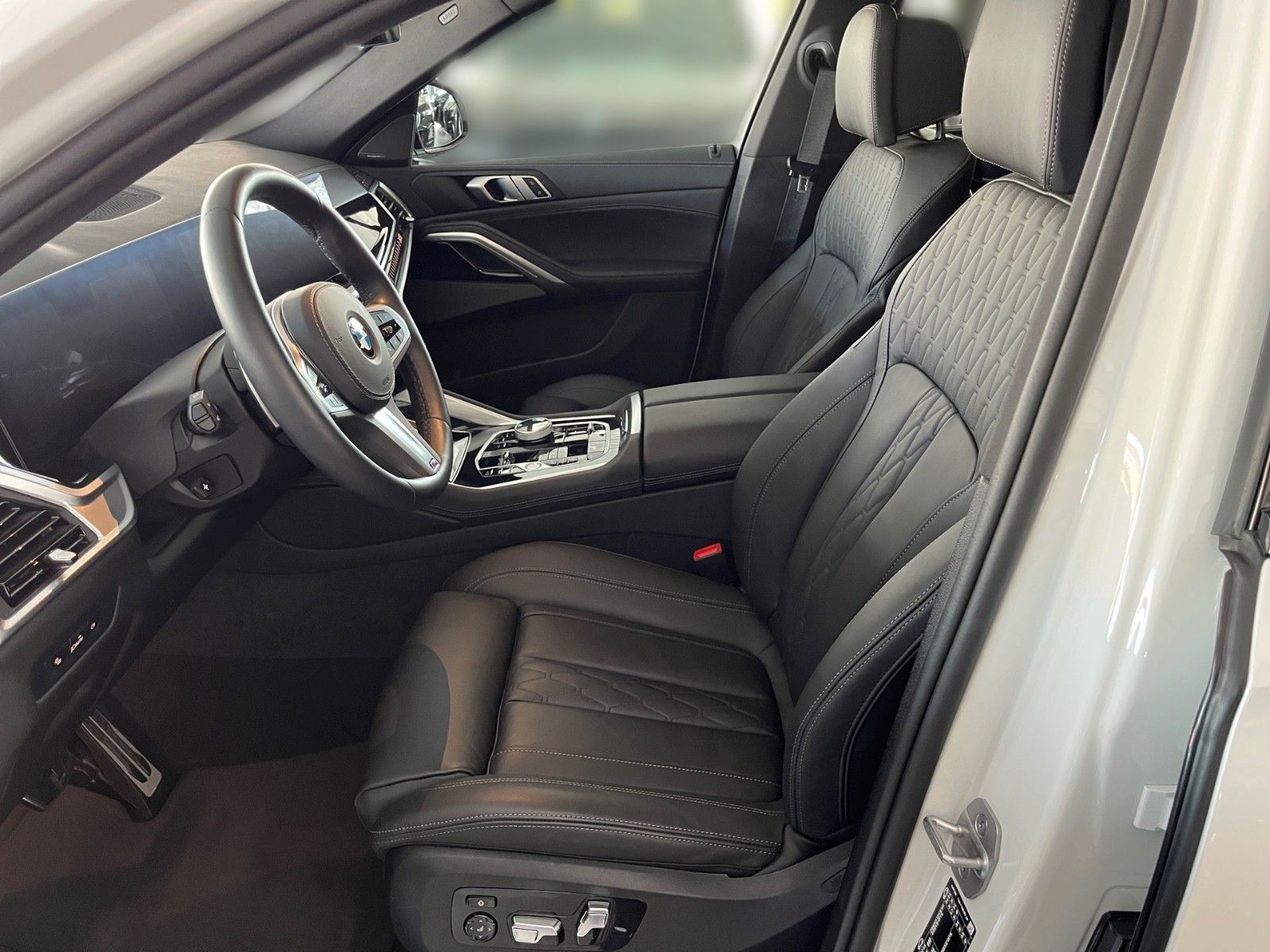 BMW X6 xDrive 40d M SPORT/LED/AHK/PANO-DA/H&K