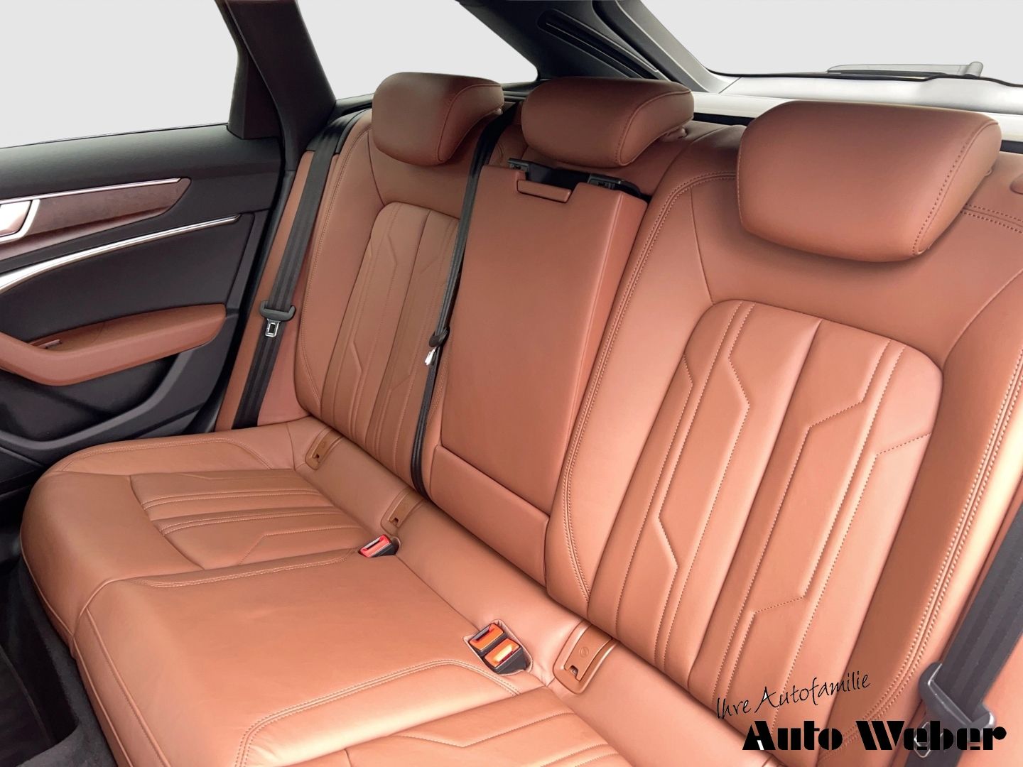 Audi A6 Avant 55TFSI S-Line - Samsaru's Car Outlet