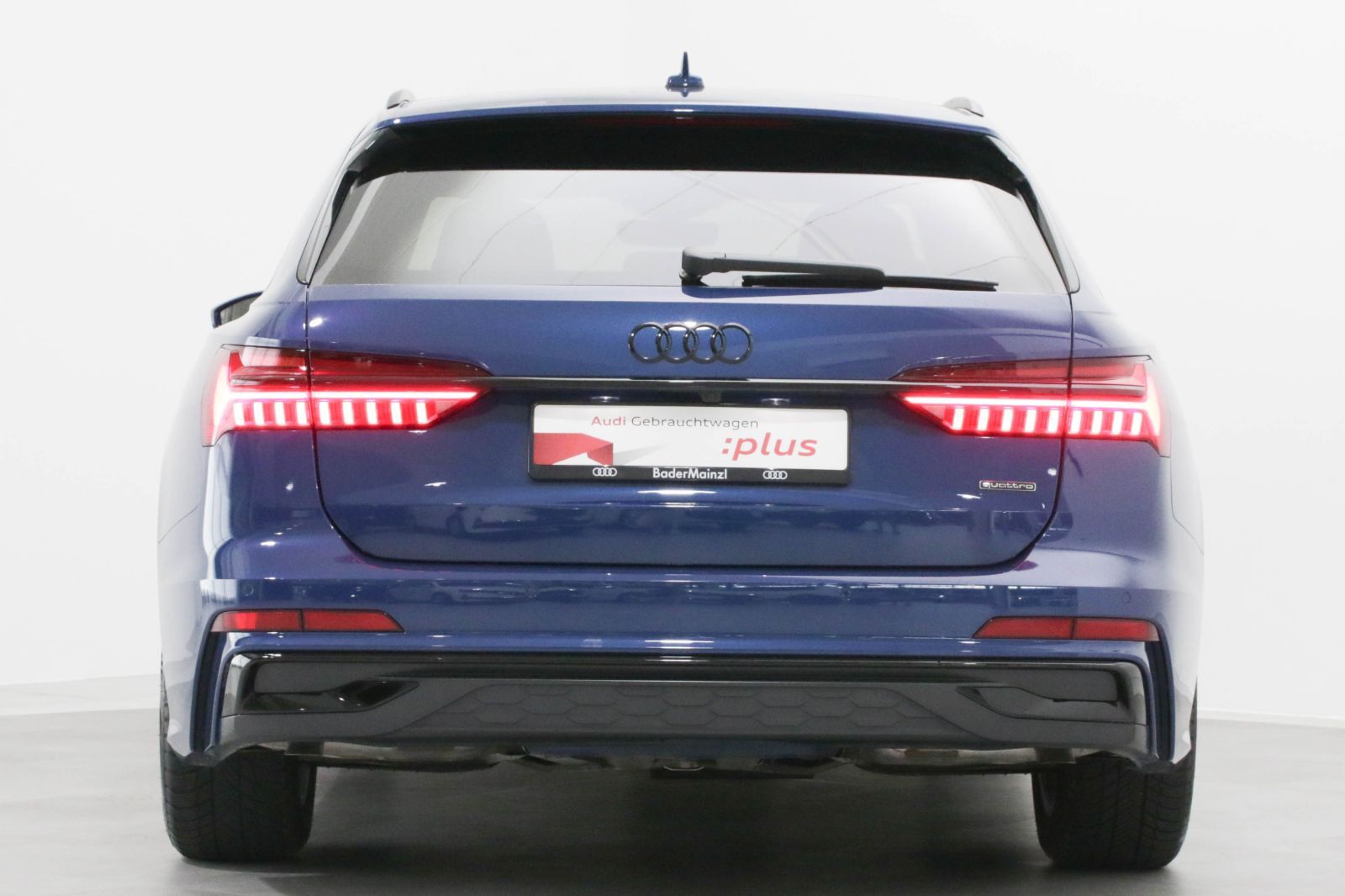 Audi A6 Avant 55 TFSIe quattro S line - Samsaru's Car Outlet