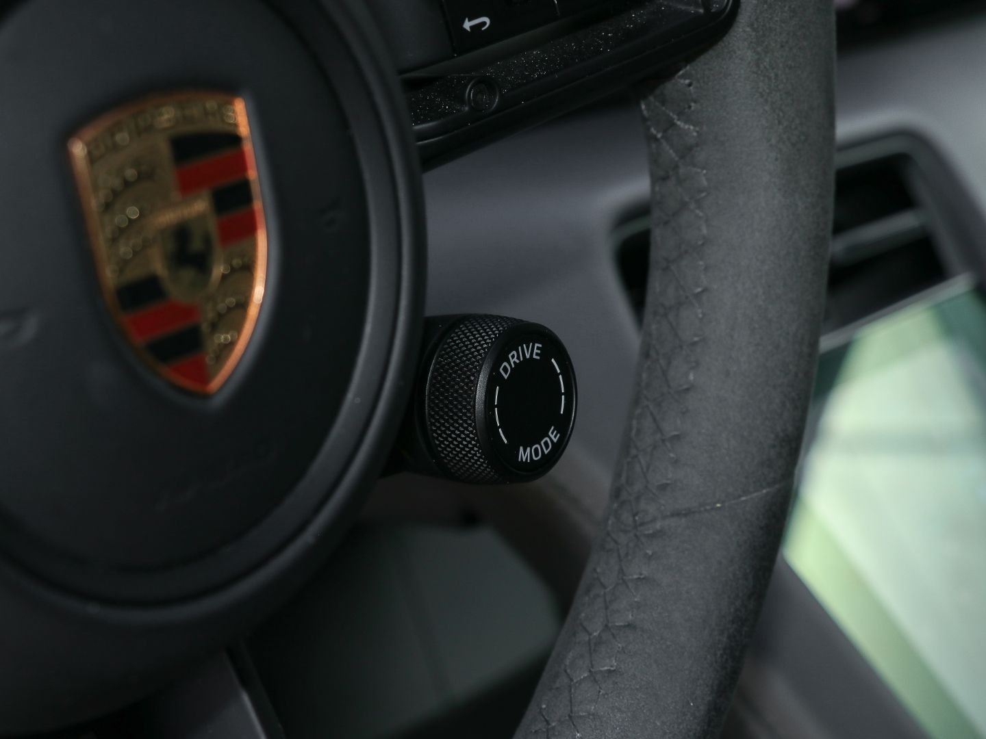 Porsche Taycan GTS Surround-View InnoDrive Sitzbelüftung