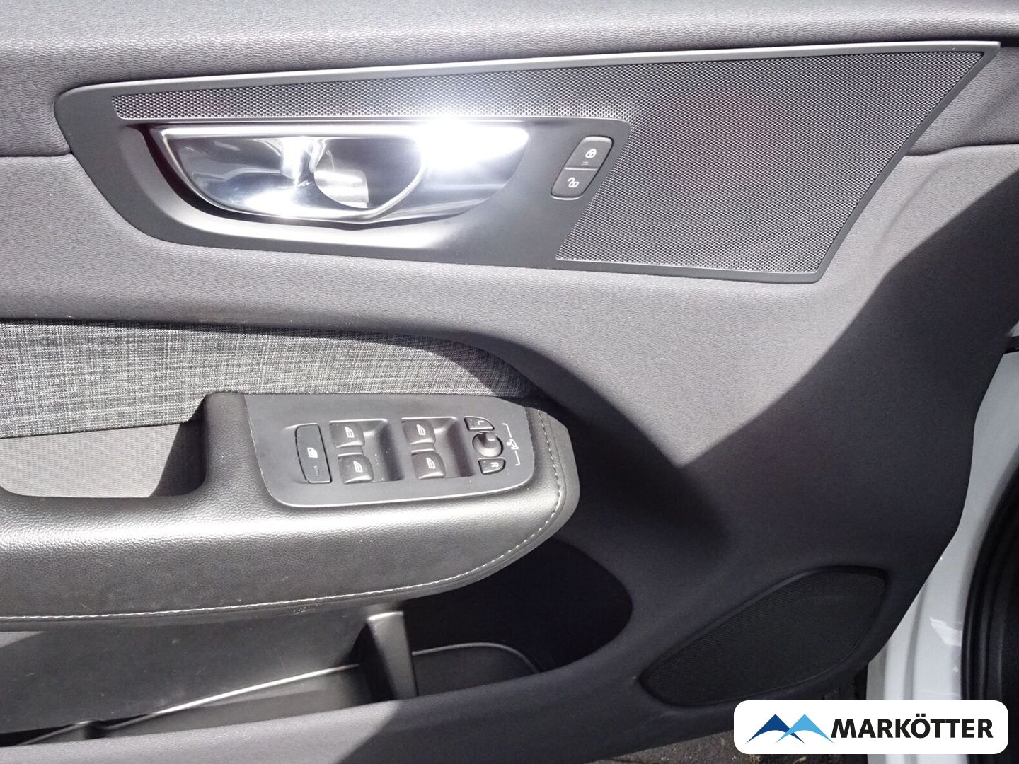 Volvo XC60 T6 Inscription AWD/AHK/360Cam/Pano/SHZ/LHZ