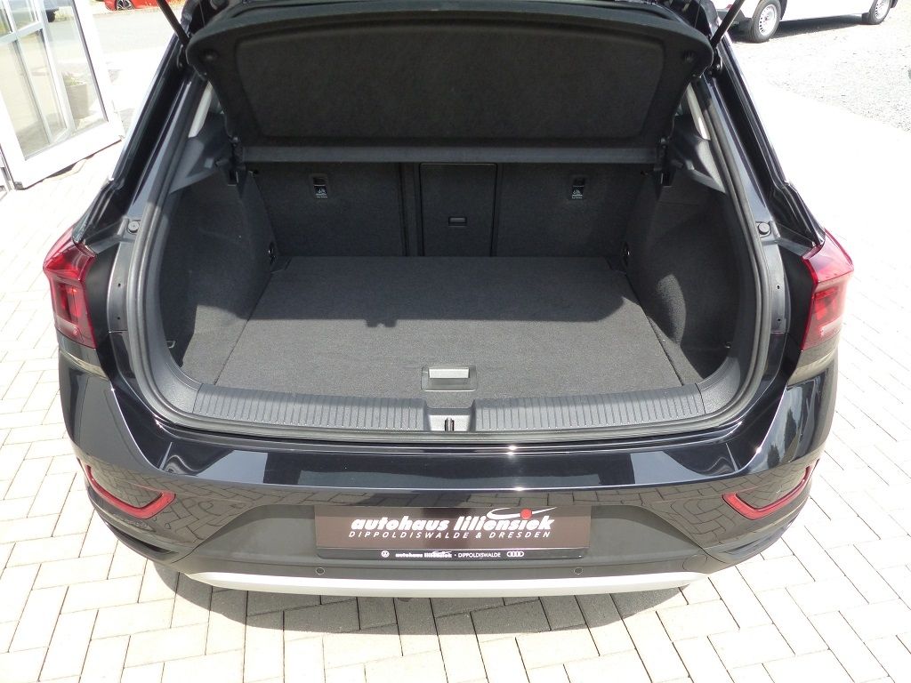 Volkswagen T-Roc 1.5 TSI DSG Life - Samsaru's Car Outlet