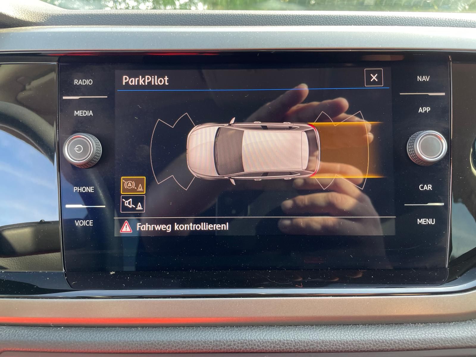 Volkswagen Polo VI 1.0 TSI Comfortline - Samsaru's Car Outlet