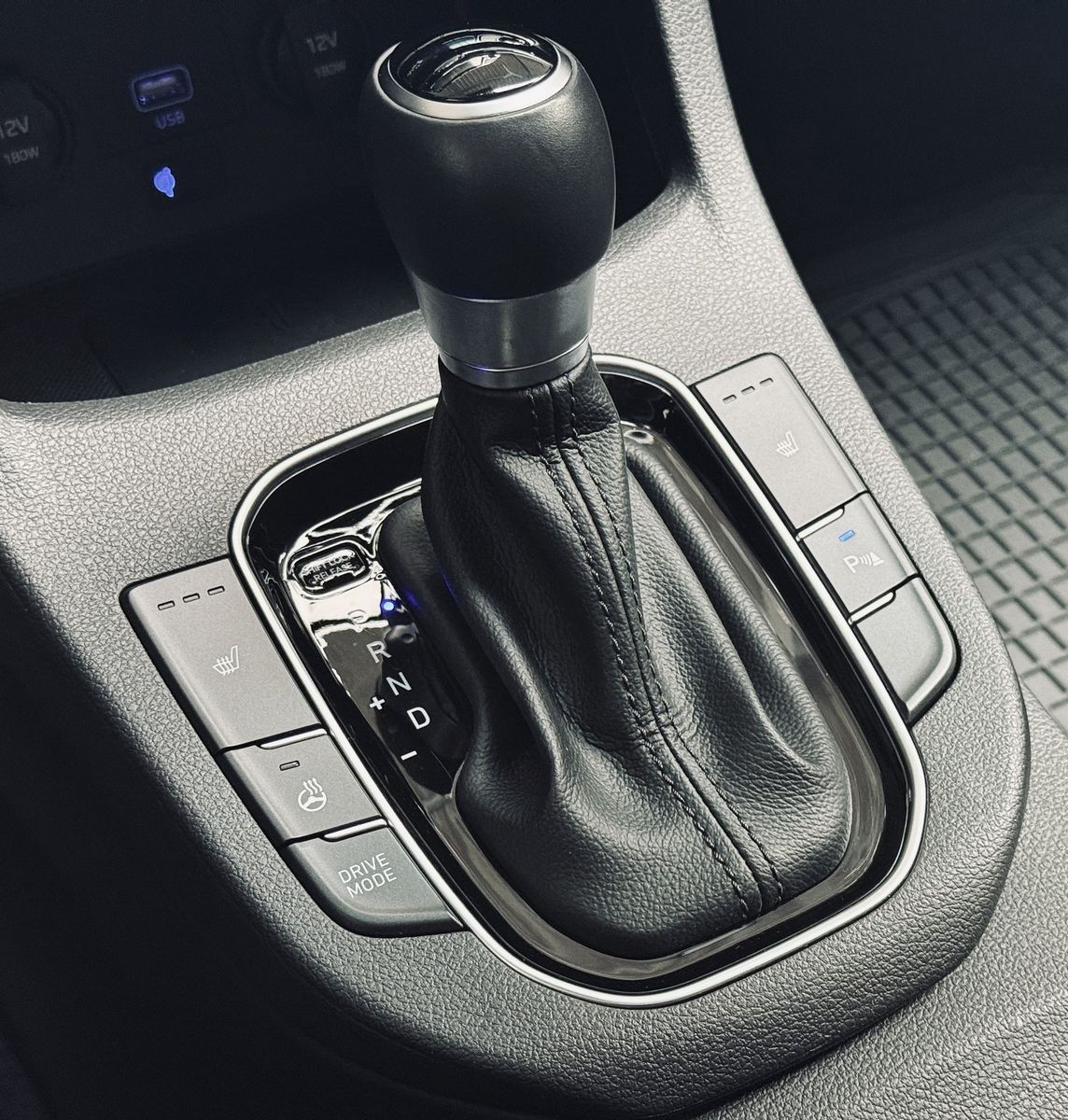 Hyundai i30 Trend Mild-Hybrid - Samsaru's Car Outlet