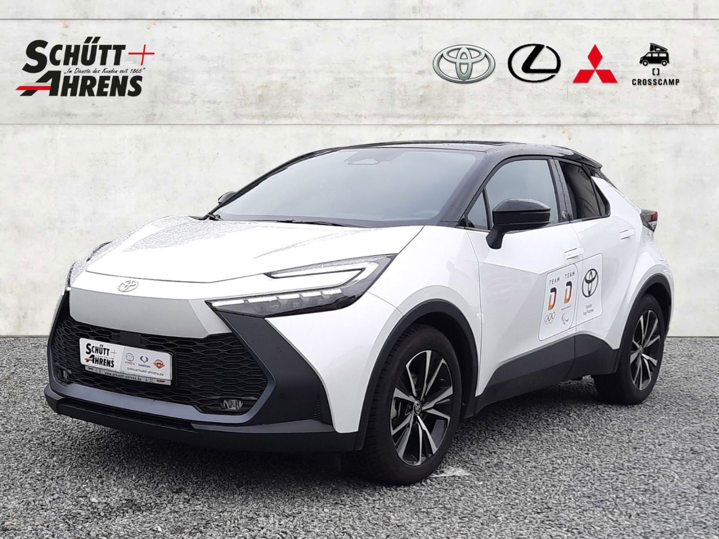 Toyota C-HR Hybrid 4x2 Team - Samsaru's Car Outlet