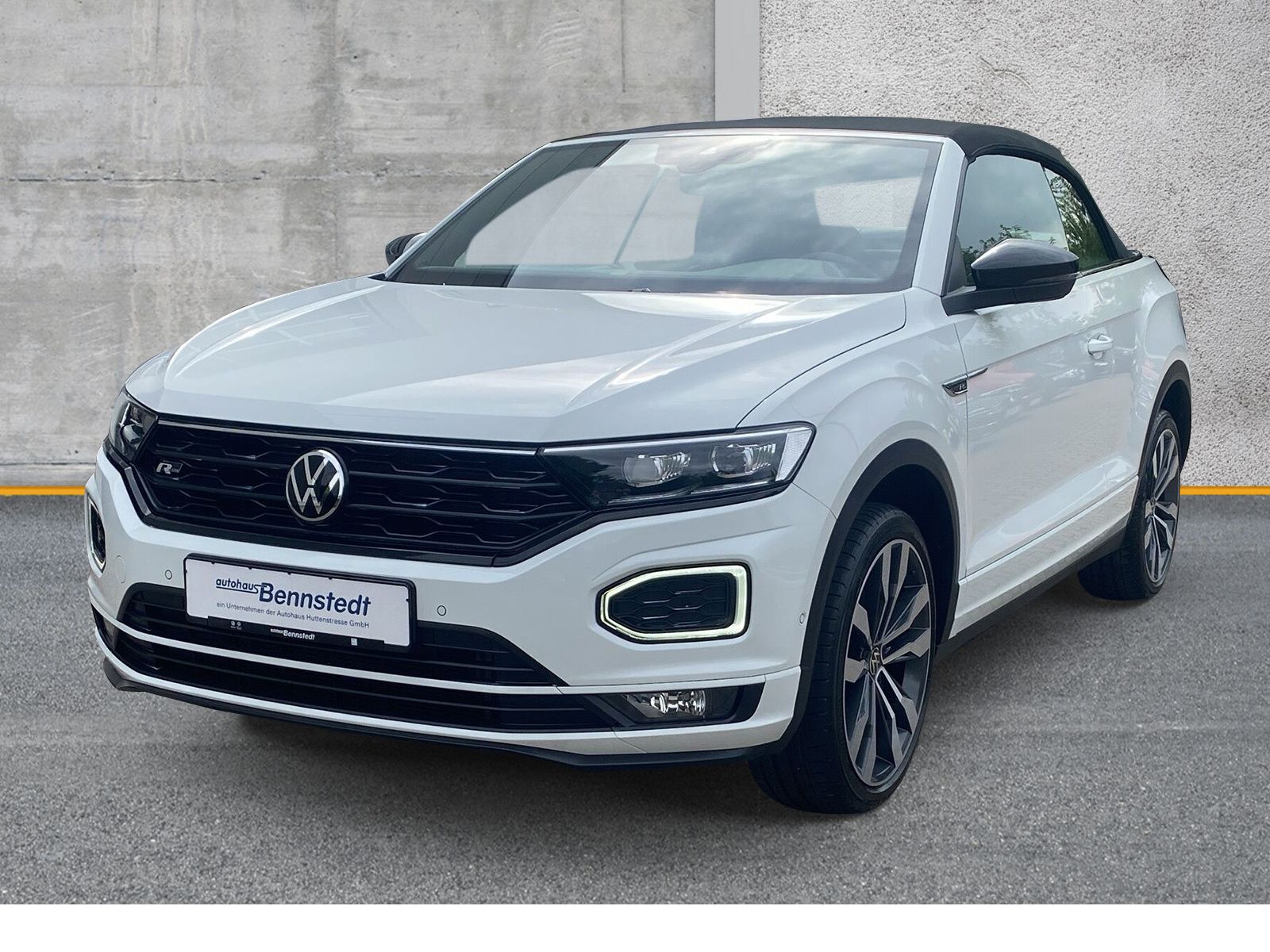 Volkswagen T-Roc 1.5 TSI DSG R-Line - Samsaru's Car Outlet