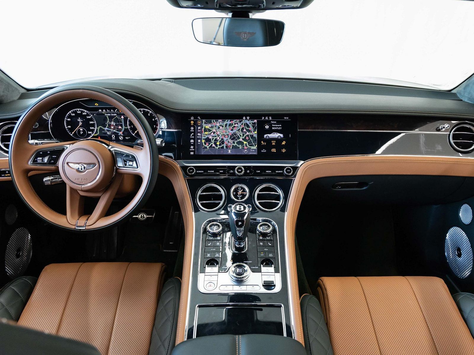 Bentley New Continental GT V8 von BENTLEY FRANKFURT