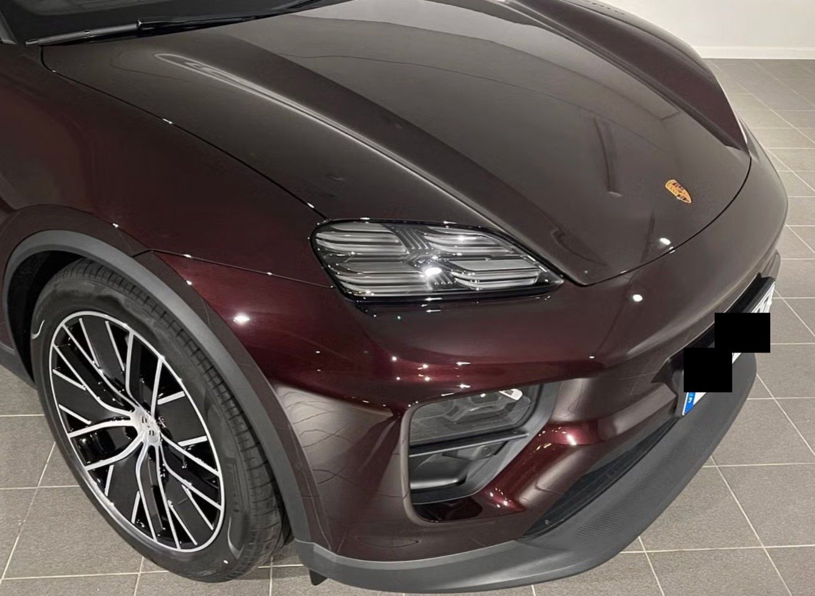 Porsche Macan Electric 4