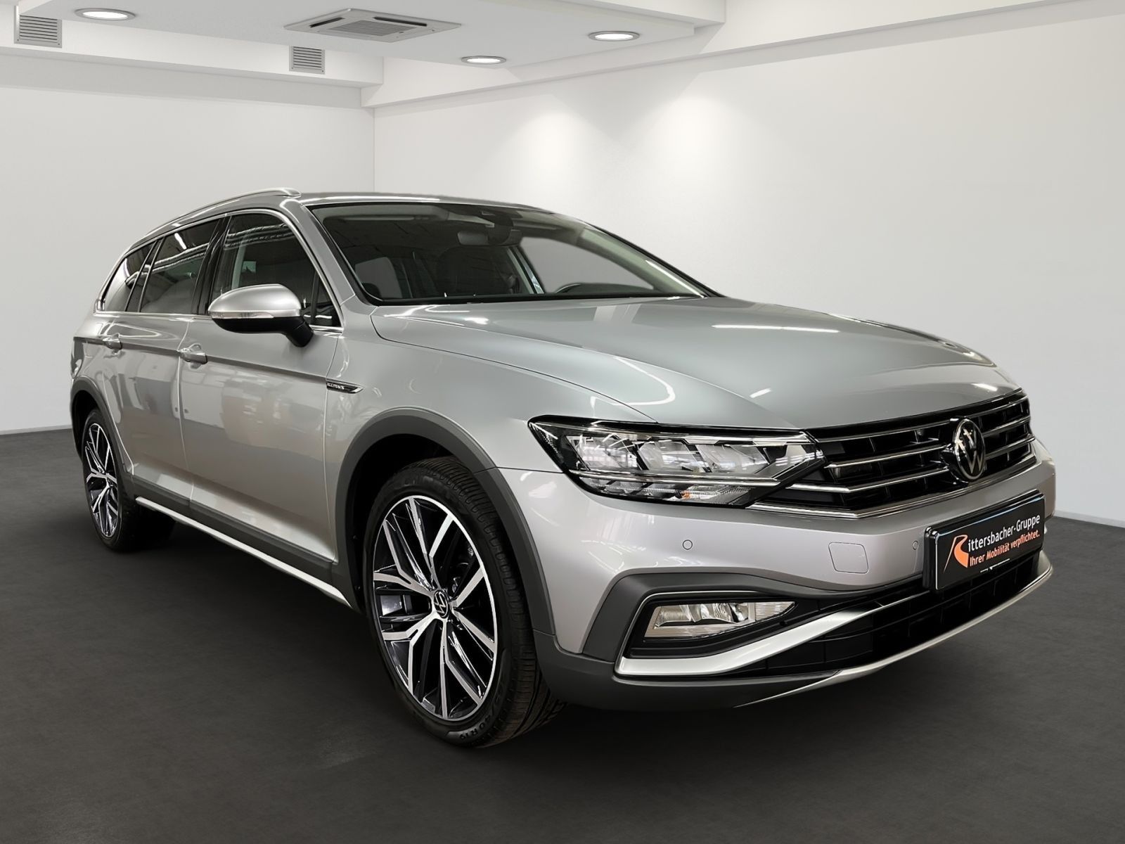 Volkswagen Passat Variant 2.0 TDI Alltrack 4Motion AHK LED
