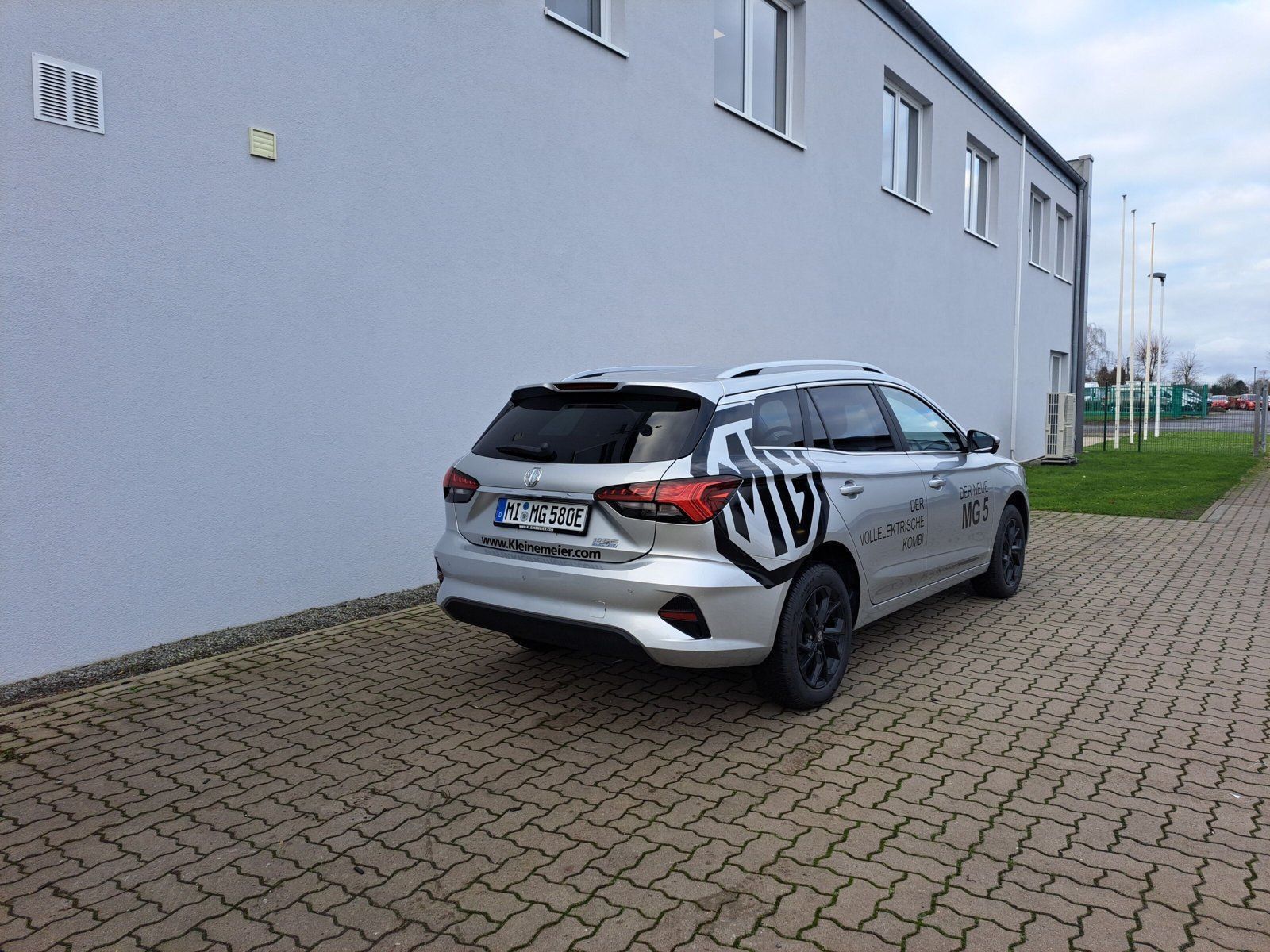 MG5 EV 61kWH Luxury *360°CAM, Leder,uvm...*Black