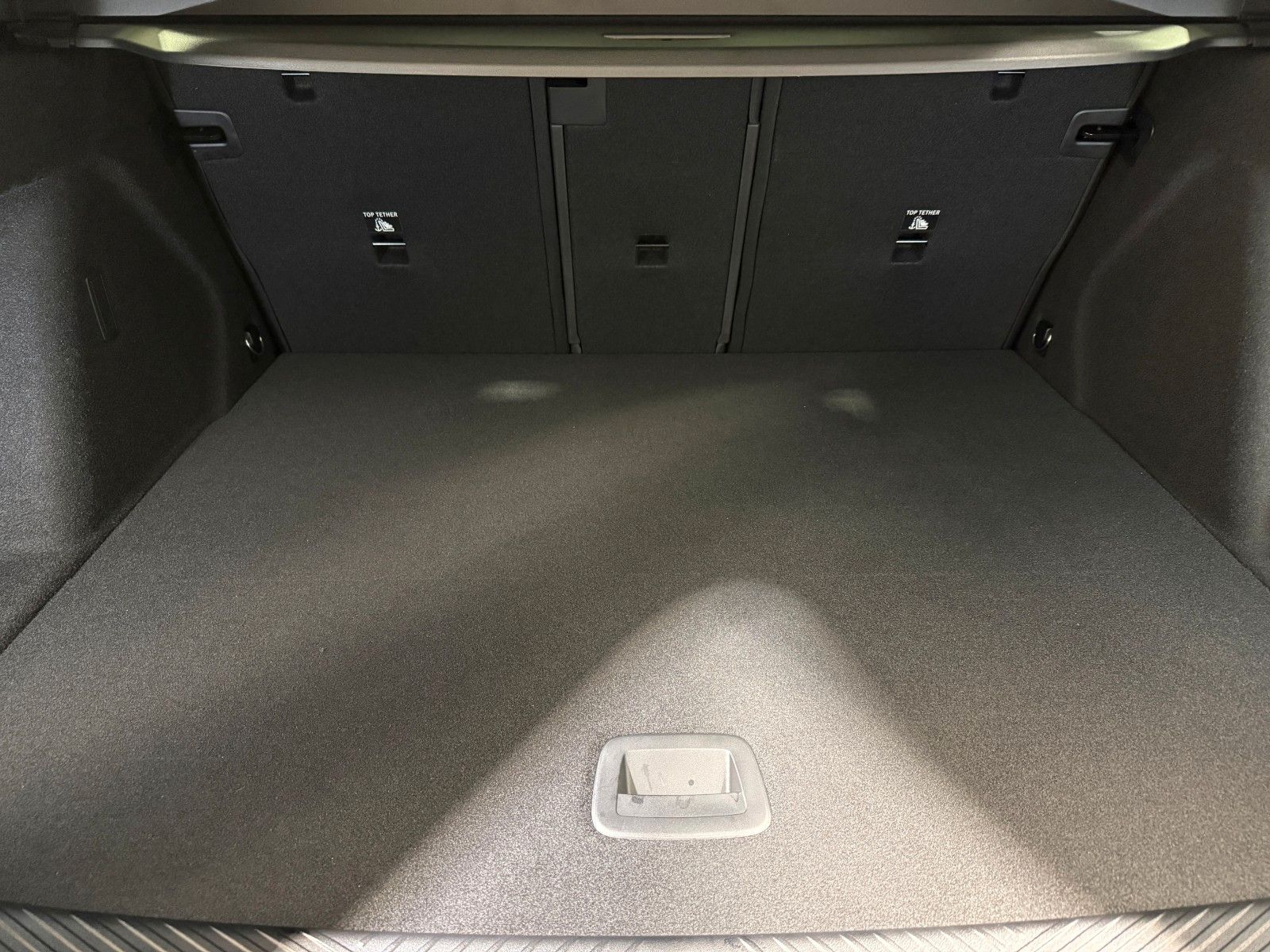 BMW X3 M50 xDrive Standhzg AHK ACC 360° Pano HUD HK