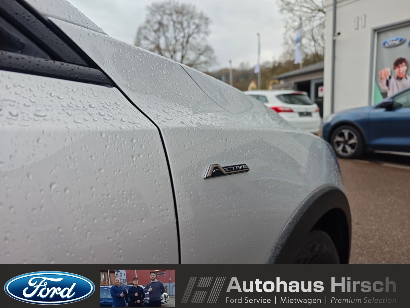 Ford Focus Turnier Active Navi LED ACC Apple CarPlay