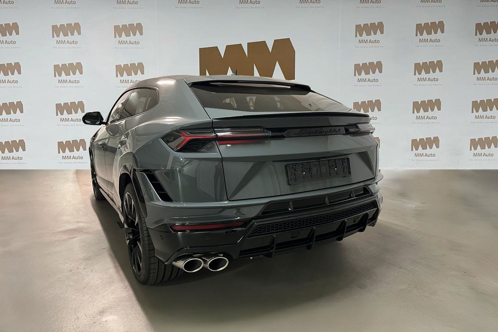 Lamborghini Urus S - Samsaru's Car Outlet