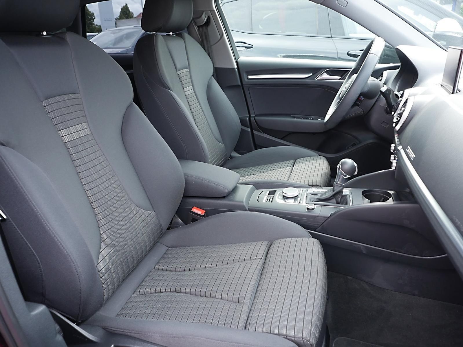 Audi A3 Sportback 40 sport e-tron - Samsaru's Car Outlet