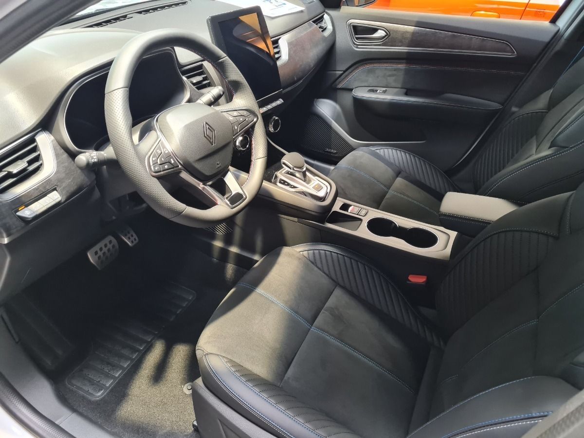 Renault Arkana ESPRIT ALPINE Full Hybrid - Samsaru's Car Outlet