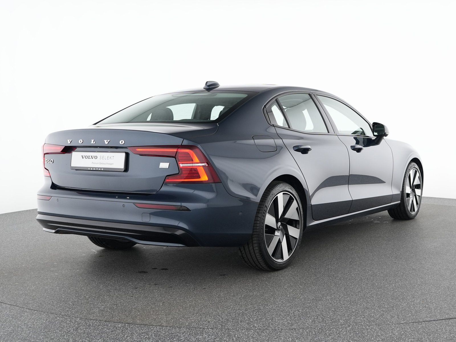 Volvo S60 T8 Recharge AWD Ultimate Dark 19"+B&W+360°