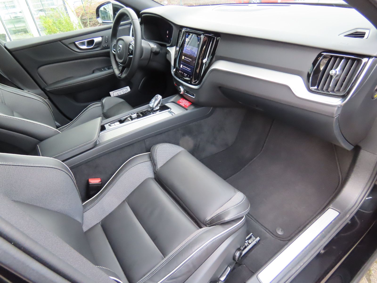 Volvo S60 Lim. Plus Dark AWD