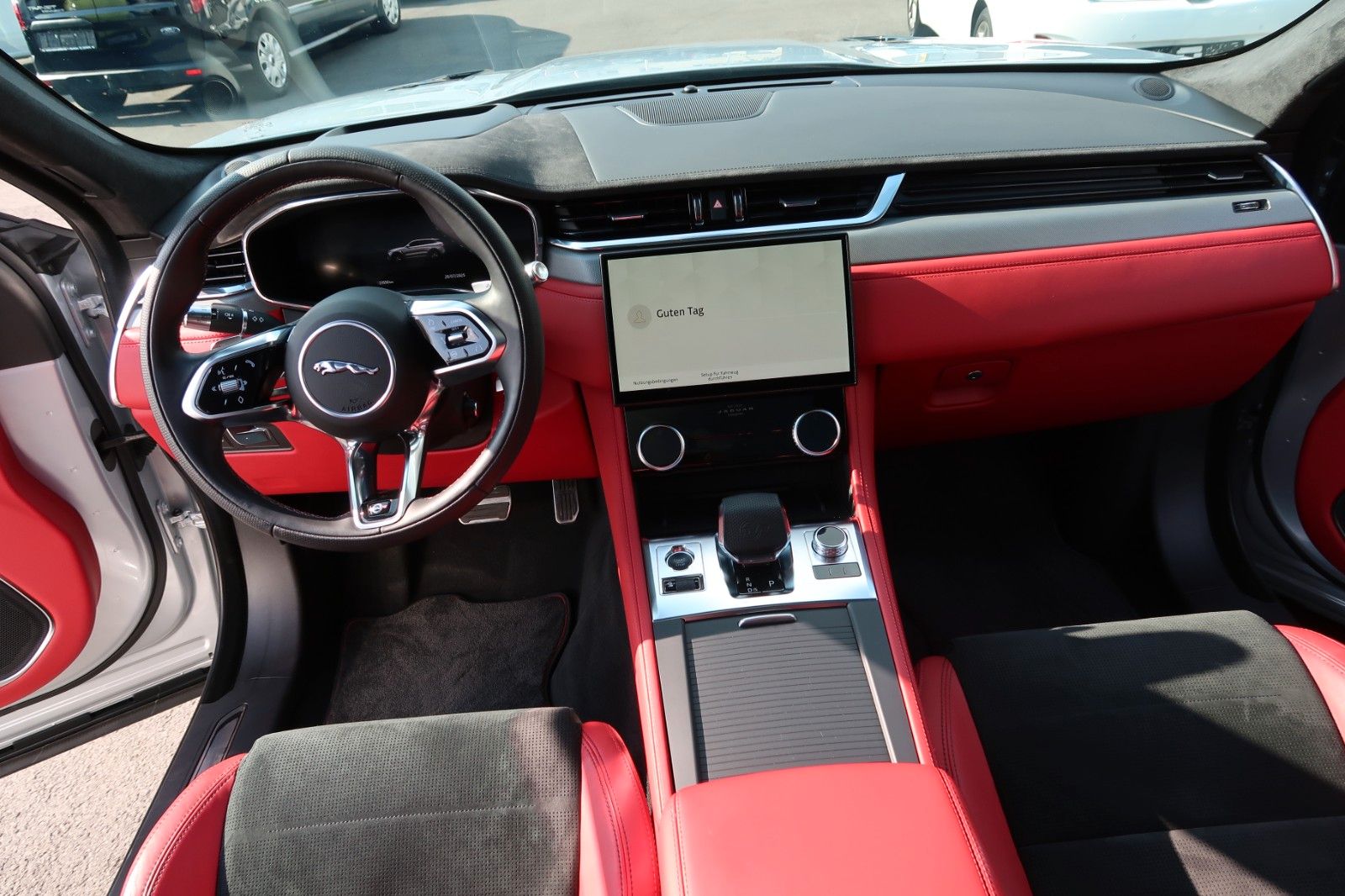 Jaguar F-Pace F-PACE SVR AWD # 26 tkm # Schiebedach...