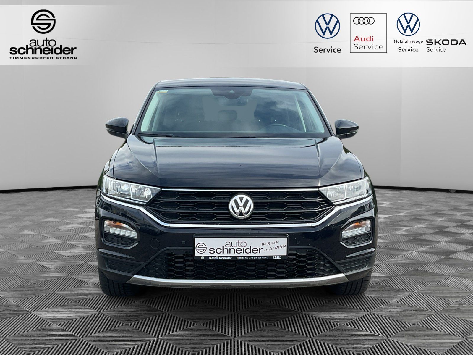 Volkswagen T-Roc 1.5 TSI United - Samsaru's Car Outlet